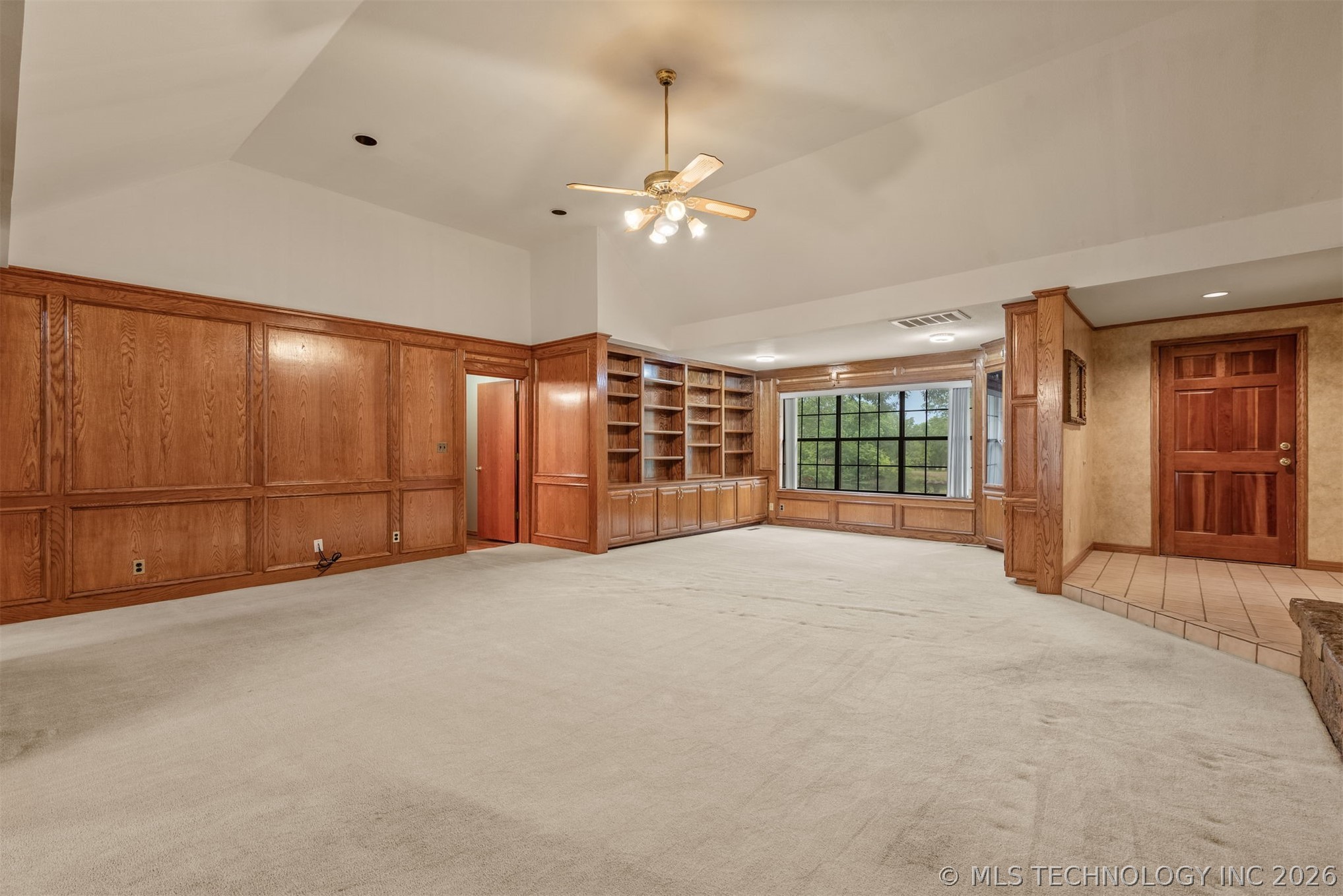 610 N 177th East Avenue Property Photo 12