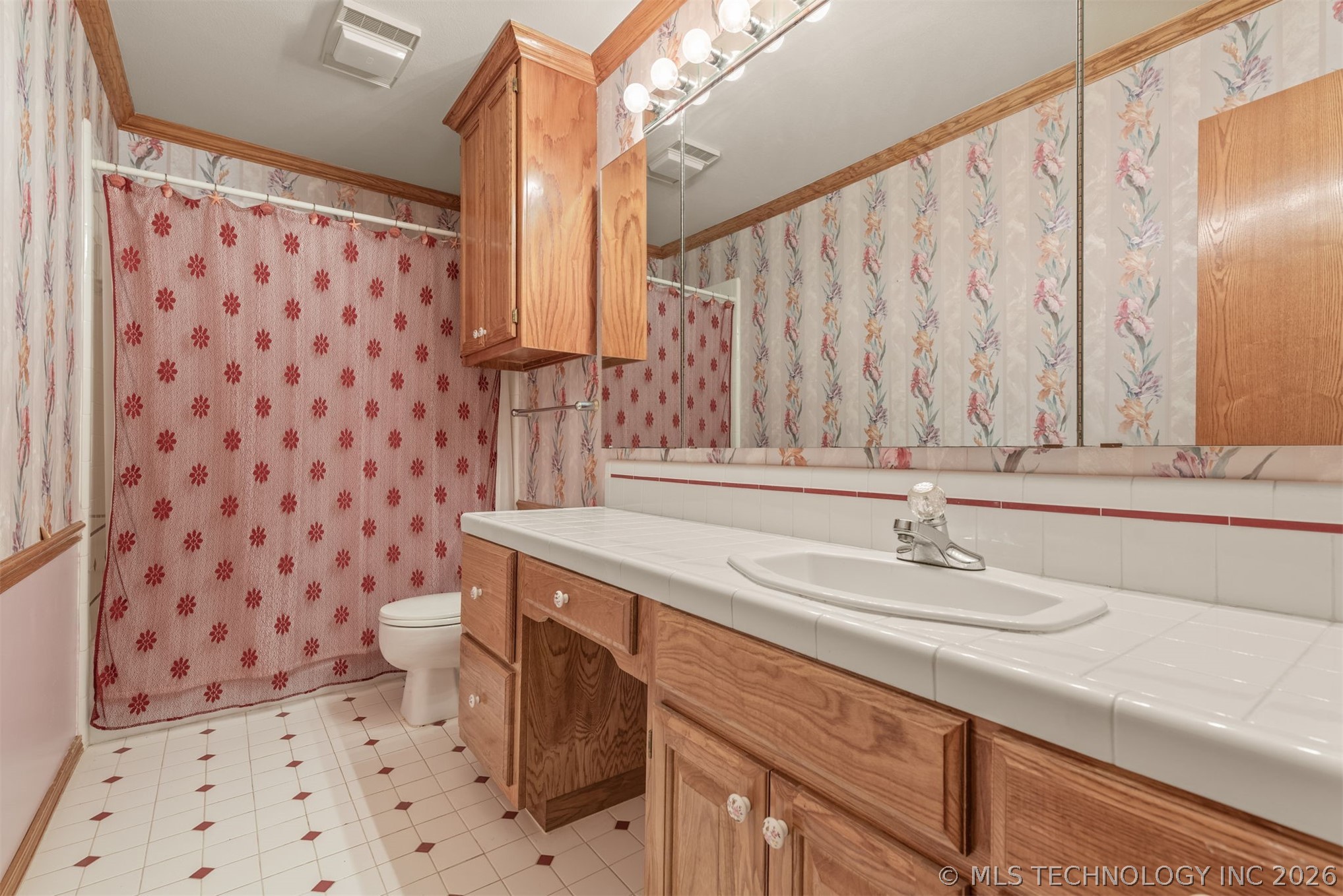 610 N 177th East Avenue Property Photo 37