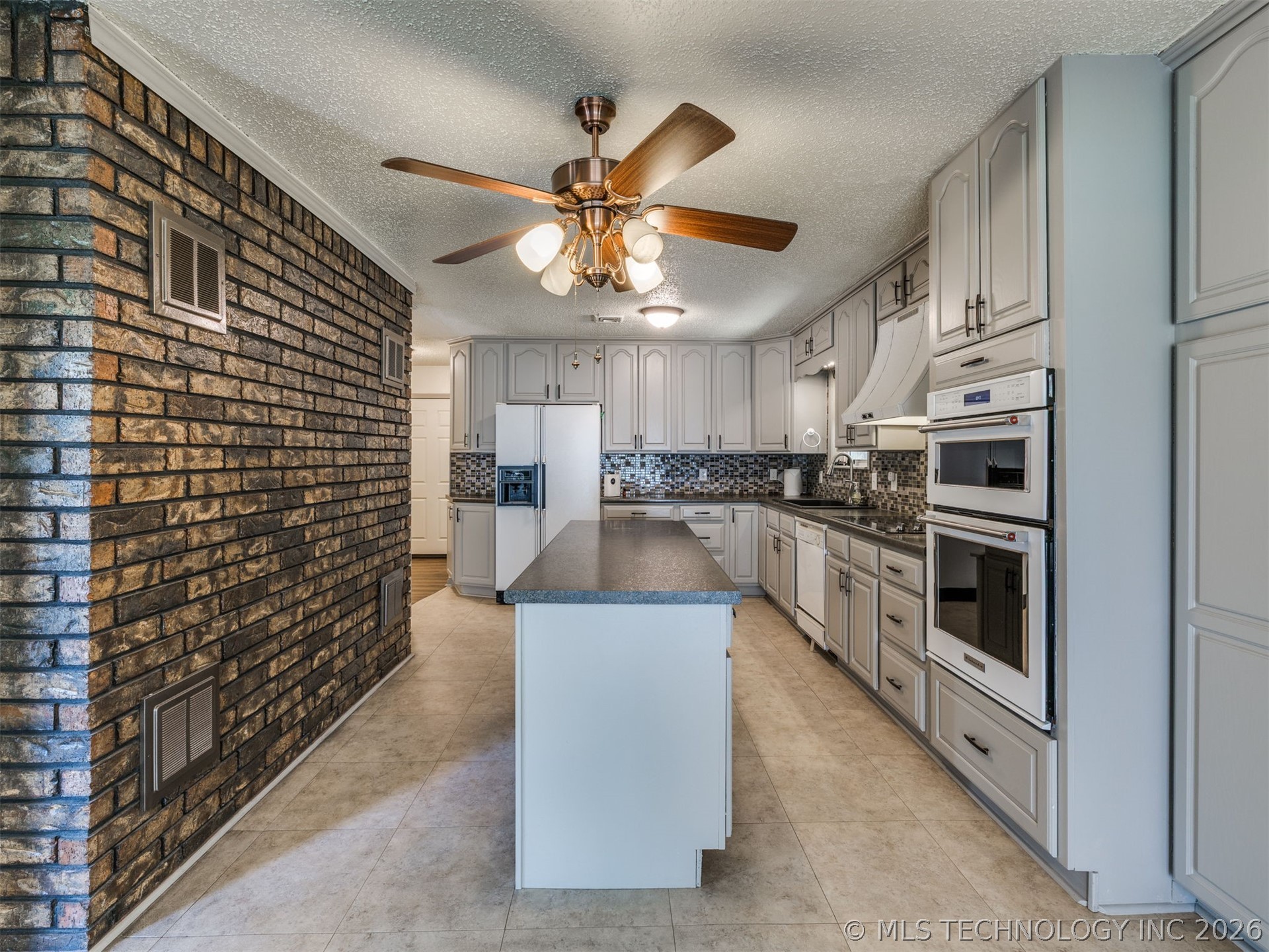 1082 Gaines Creek Loop Property Photo 17