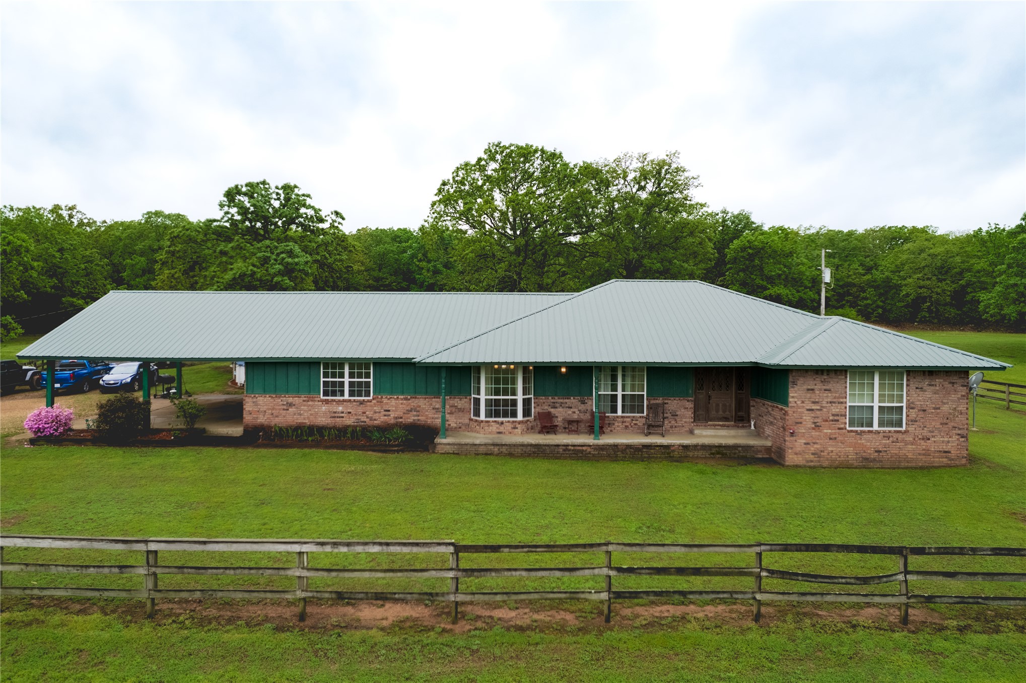 461356 E 1023 Road Property Photo 2