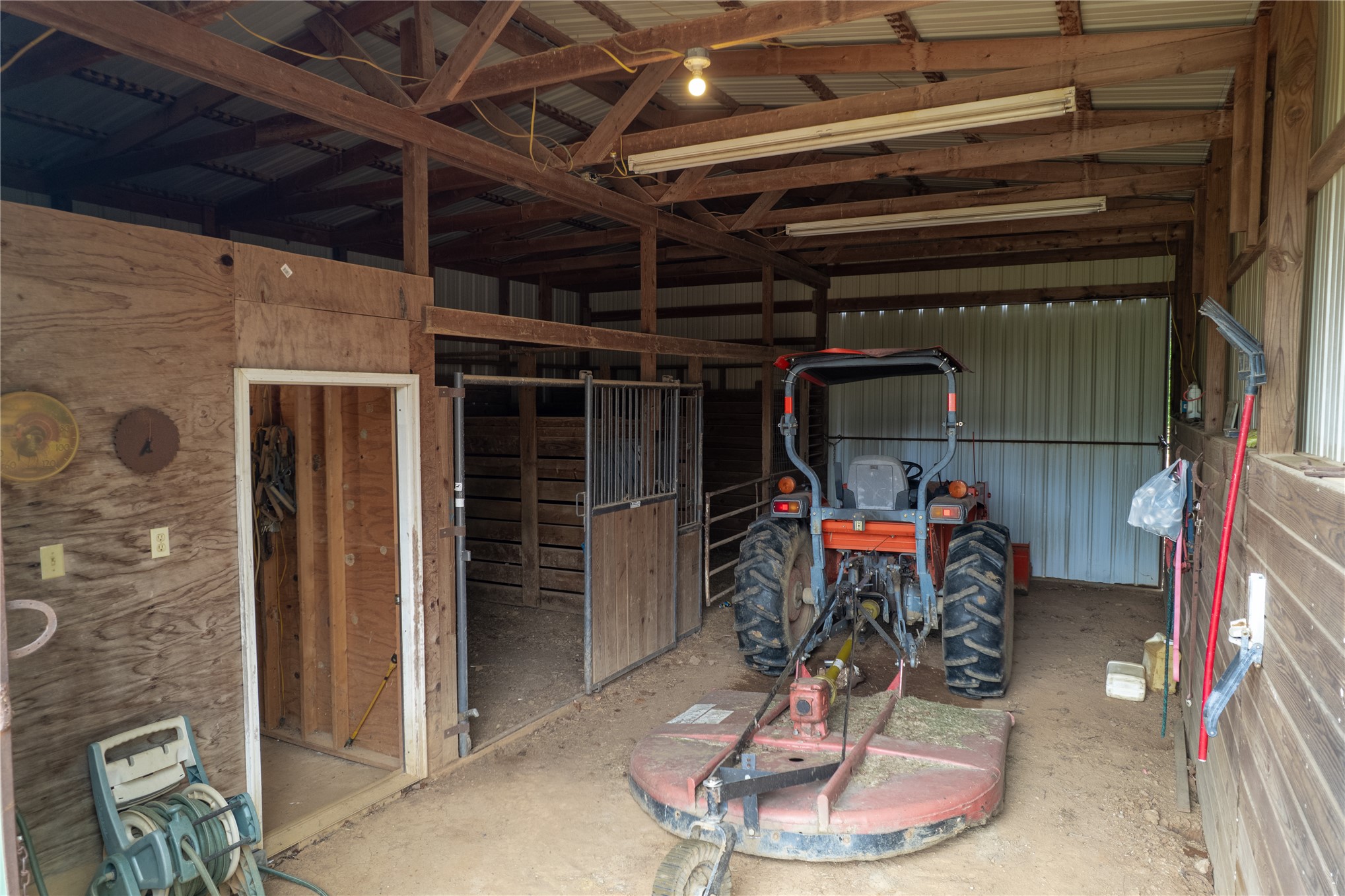 461356 E 1023 Road Property Photo 40