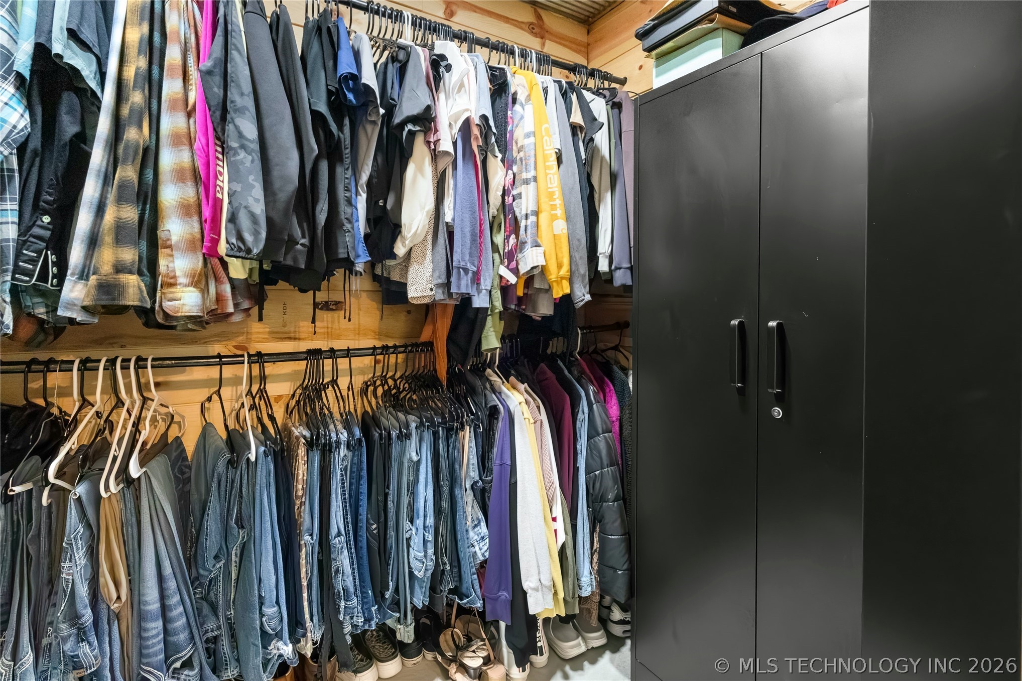 420715 E 1168 Property Photo 16