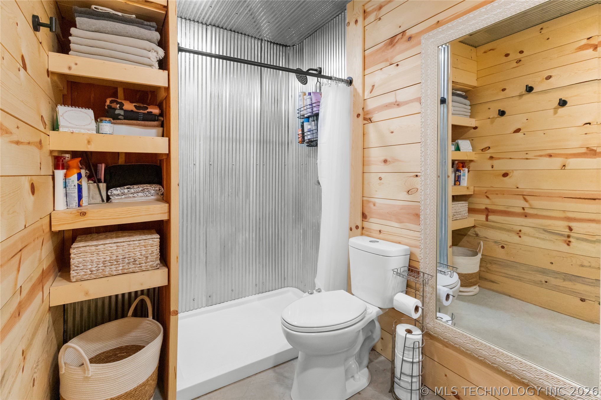 420715 E 1168 Property Photo 18