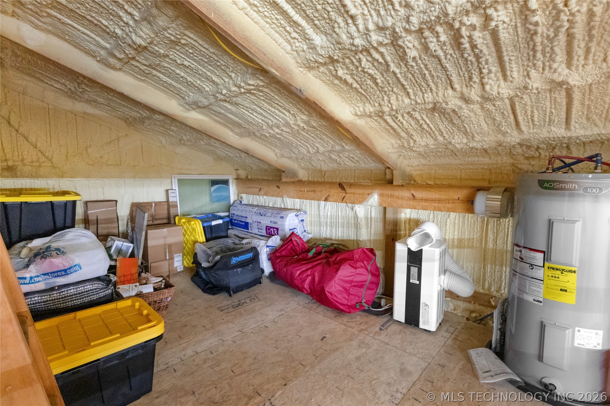 420715 E 1168 Property Photo 29