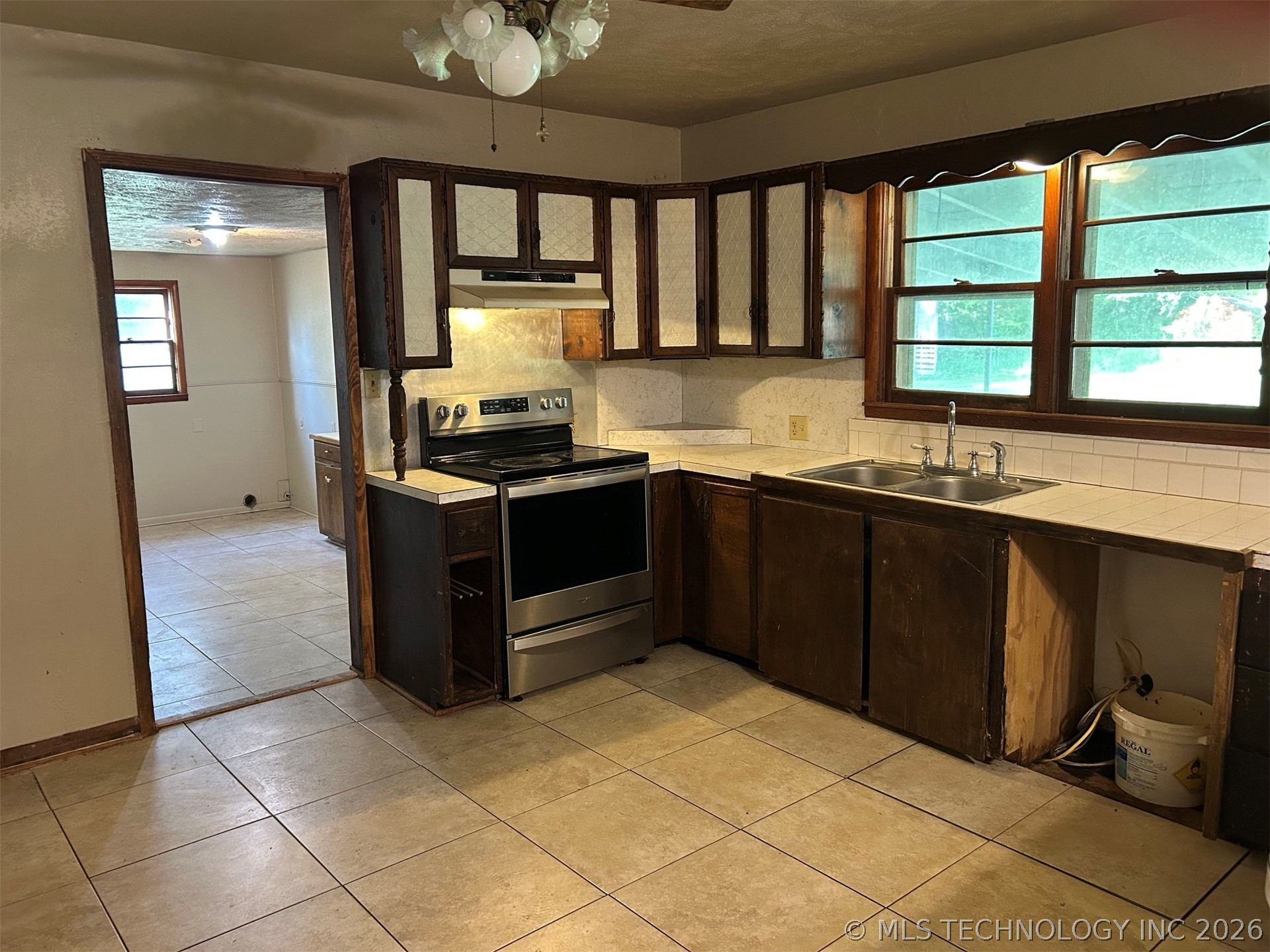 3600 S Country Club Road Property Photo 3