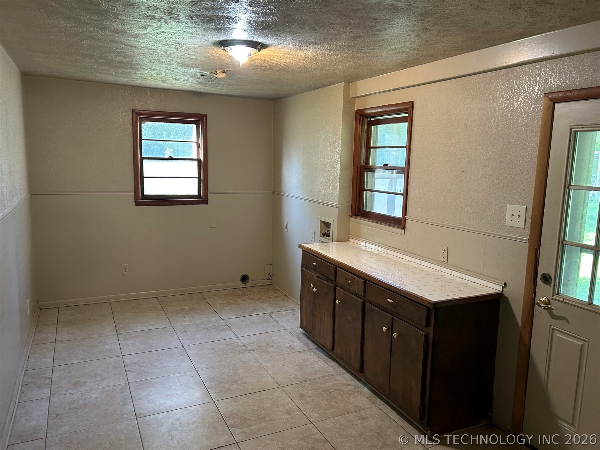 3600 S Country Club Road Property Photo 11
