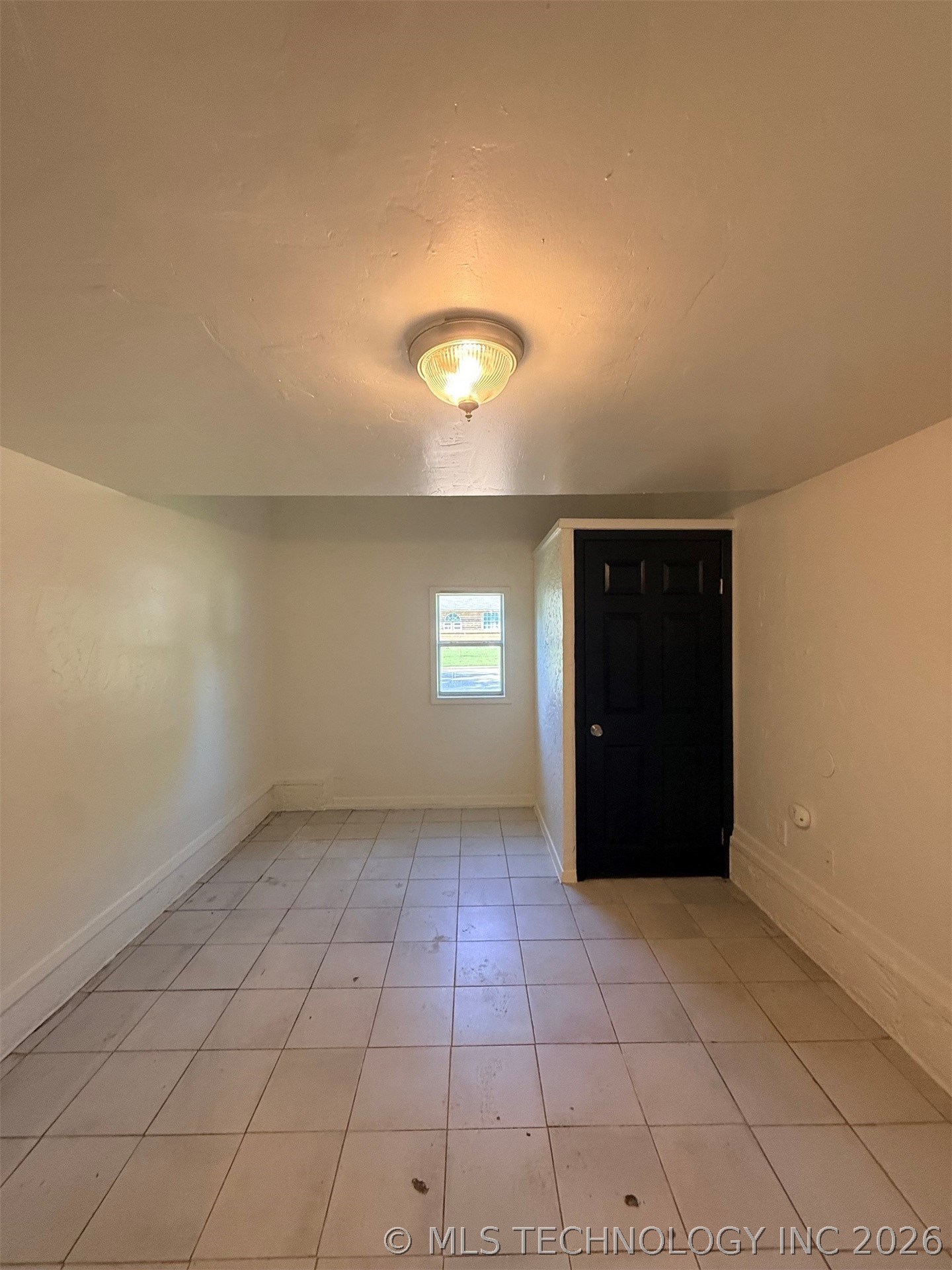 4907 N Garrison Place Property Photo 10