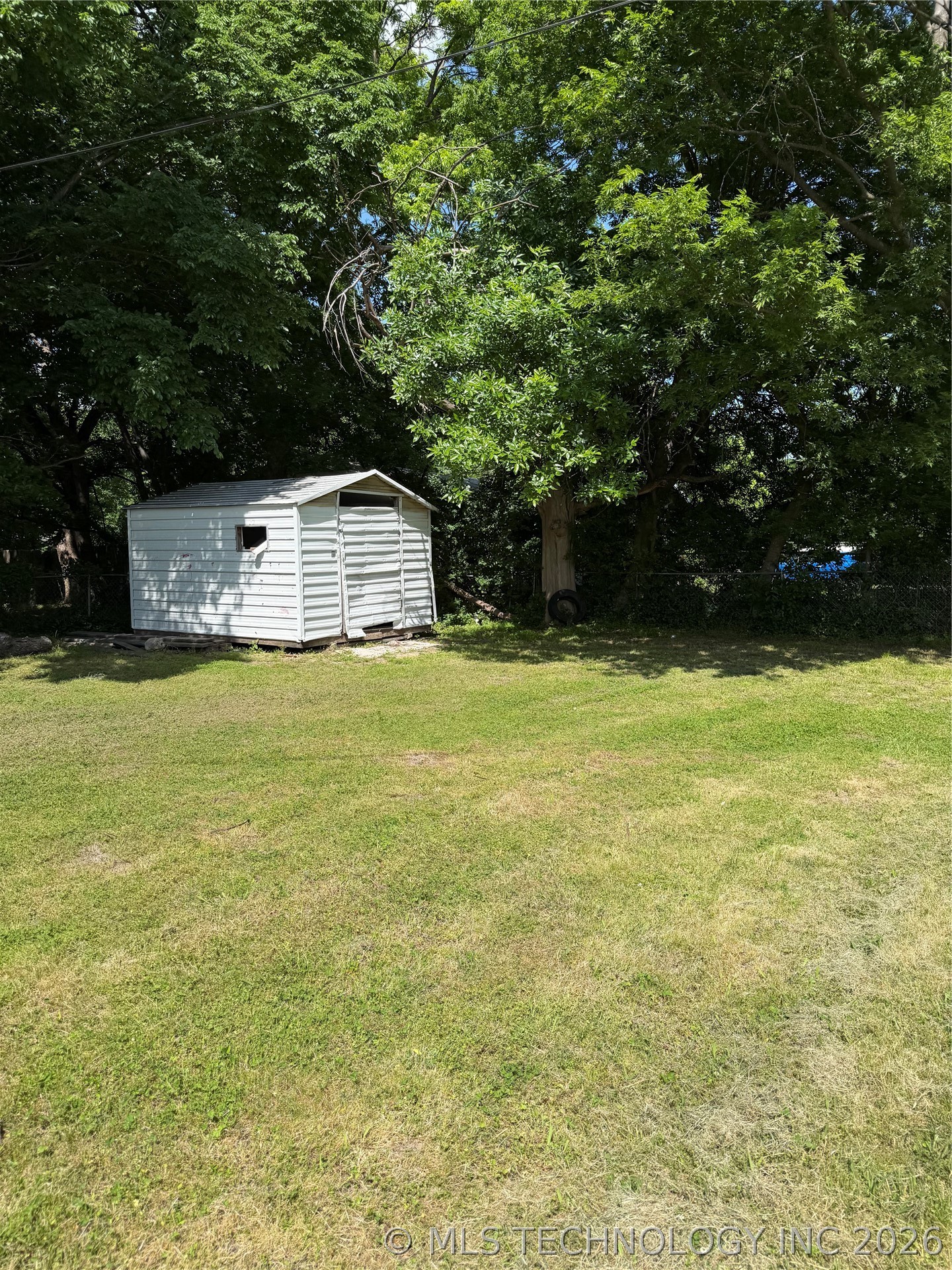 321 S Taft Avenue Property Photo 4