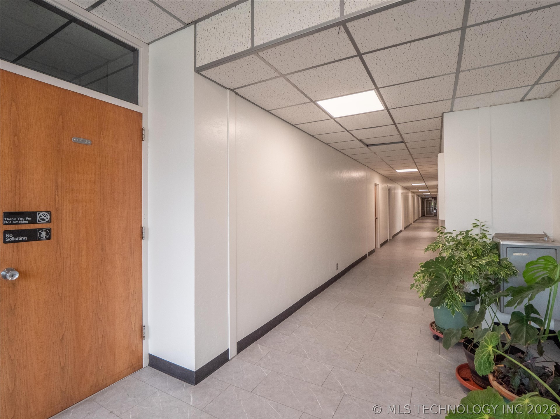 10 E Washington Avenue Property Photo 8