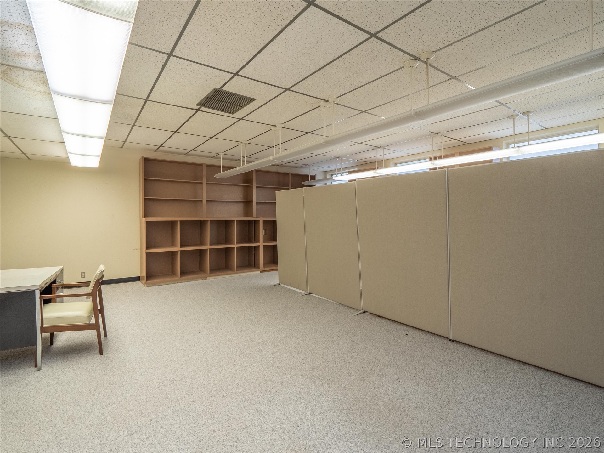 10 E Washington Avenue Property Photo 21