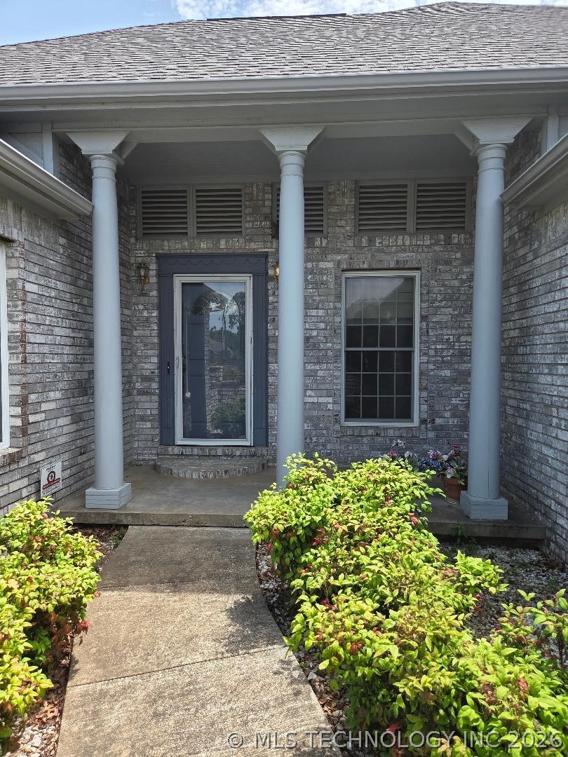 112 Circle Drive Property Photo 2
