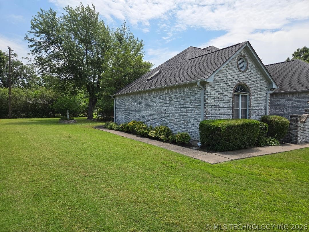 112 Circle Drive Property Photo 3