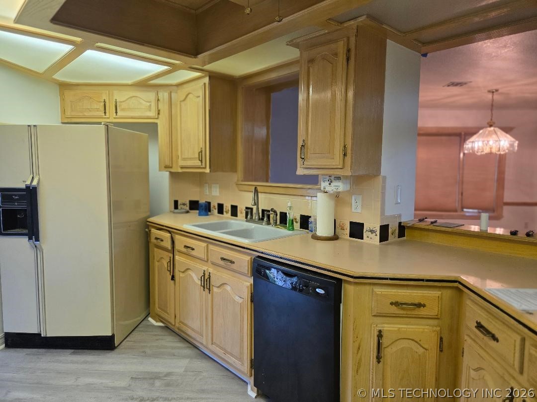 112 Circle Drive Property Photo 14