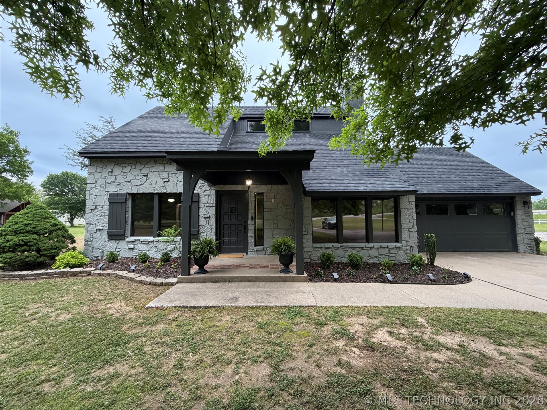 10817 Sahoma Lake Road Property Photo 1