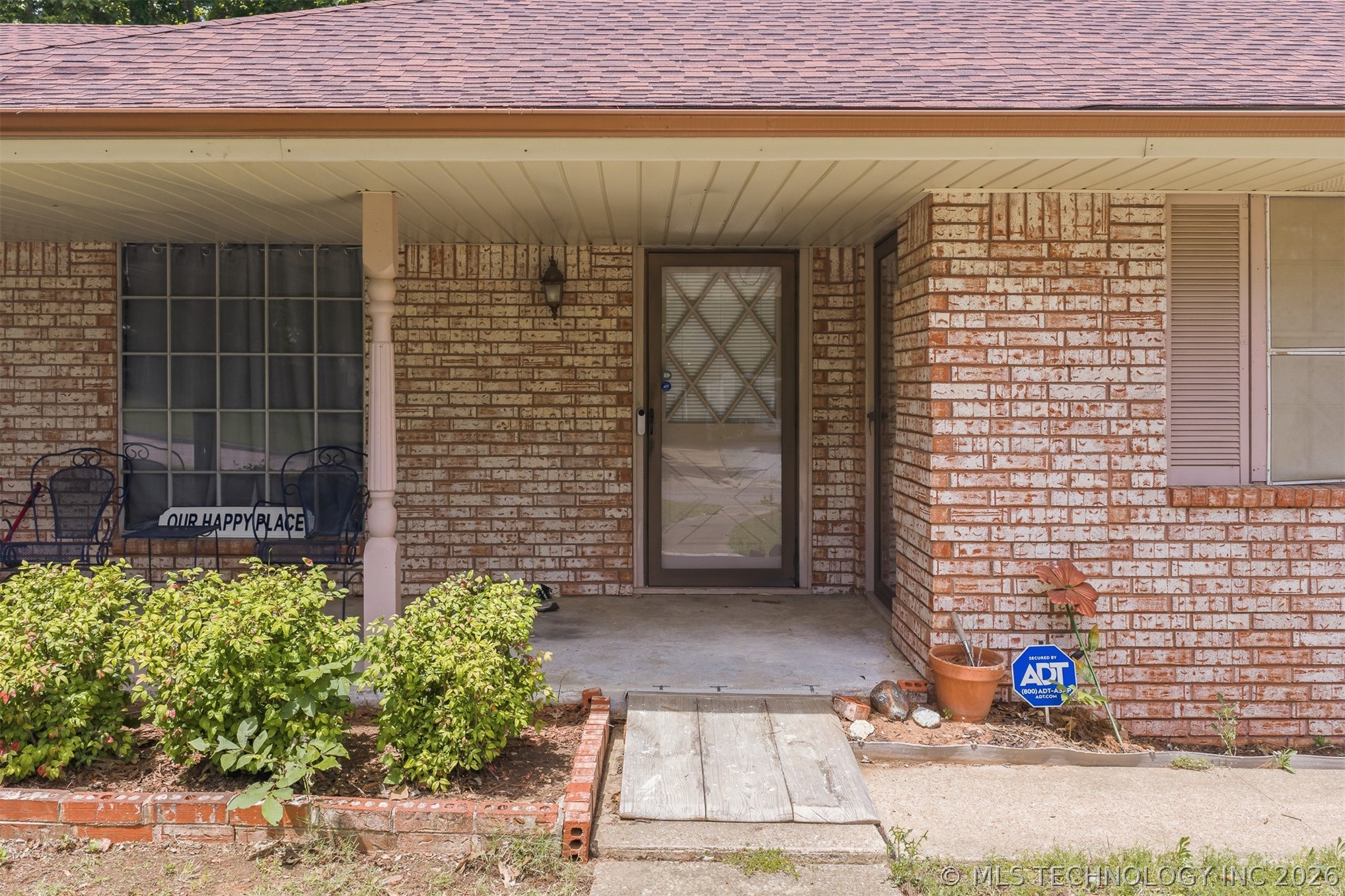 113 Circle Drive Property Photo 2