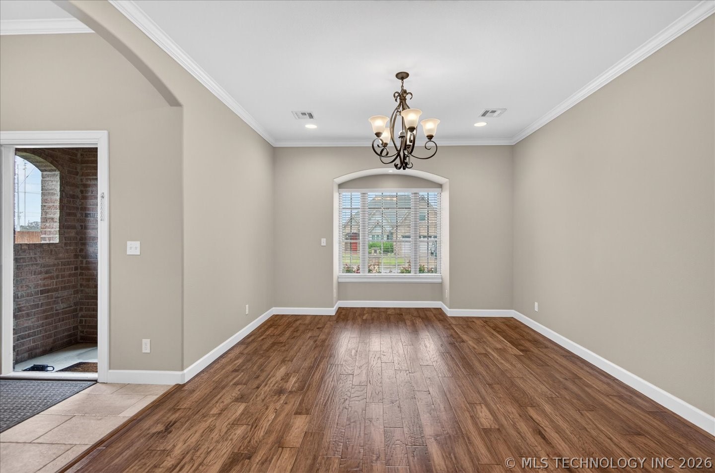 6422 Foxtail Park Drive Property Photo 9
