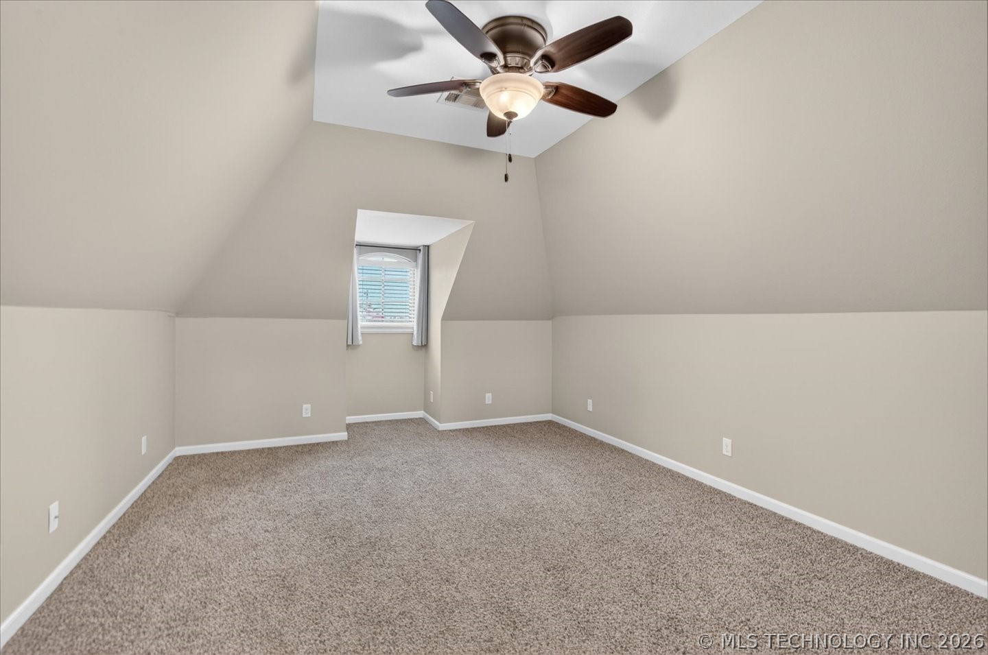 6422 Foxtail Park Drive Property Photo 33