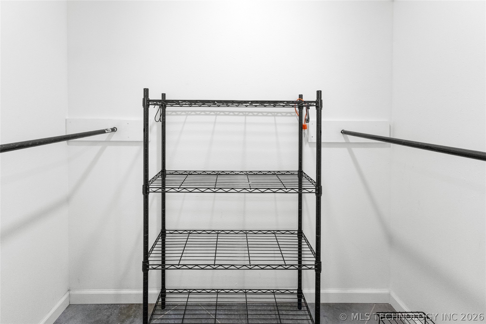 420728 E 1168 Property Photo 18