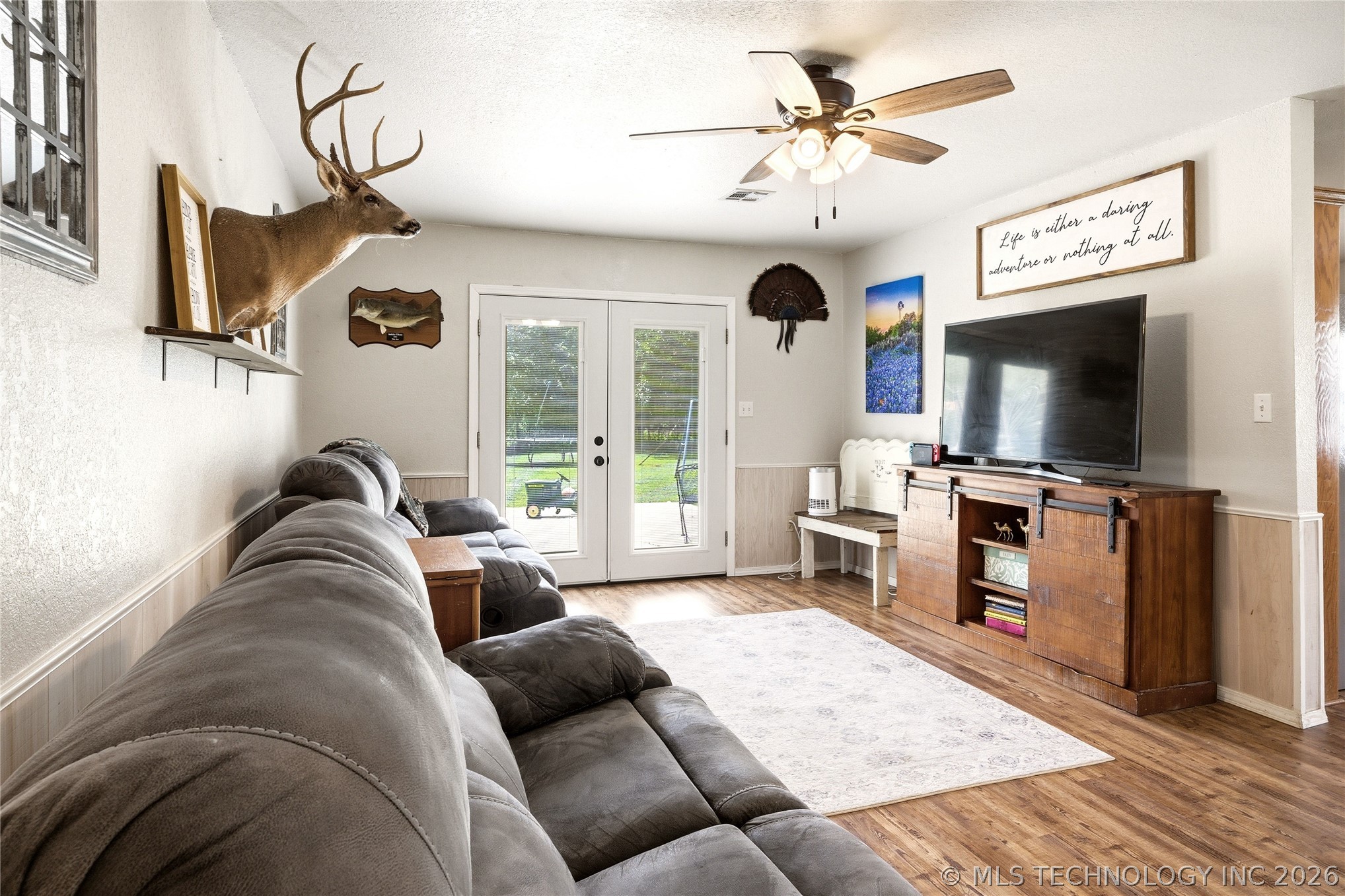 472916 E 705 Road Property Photo 9
