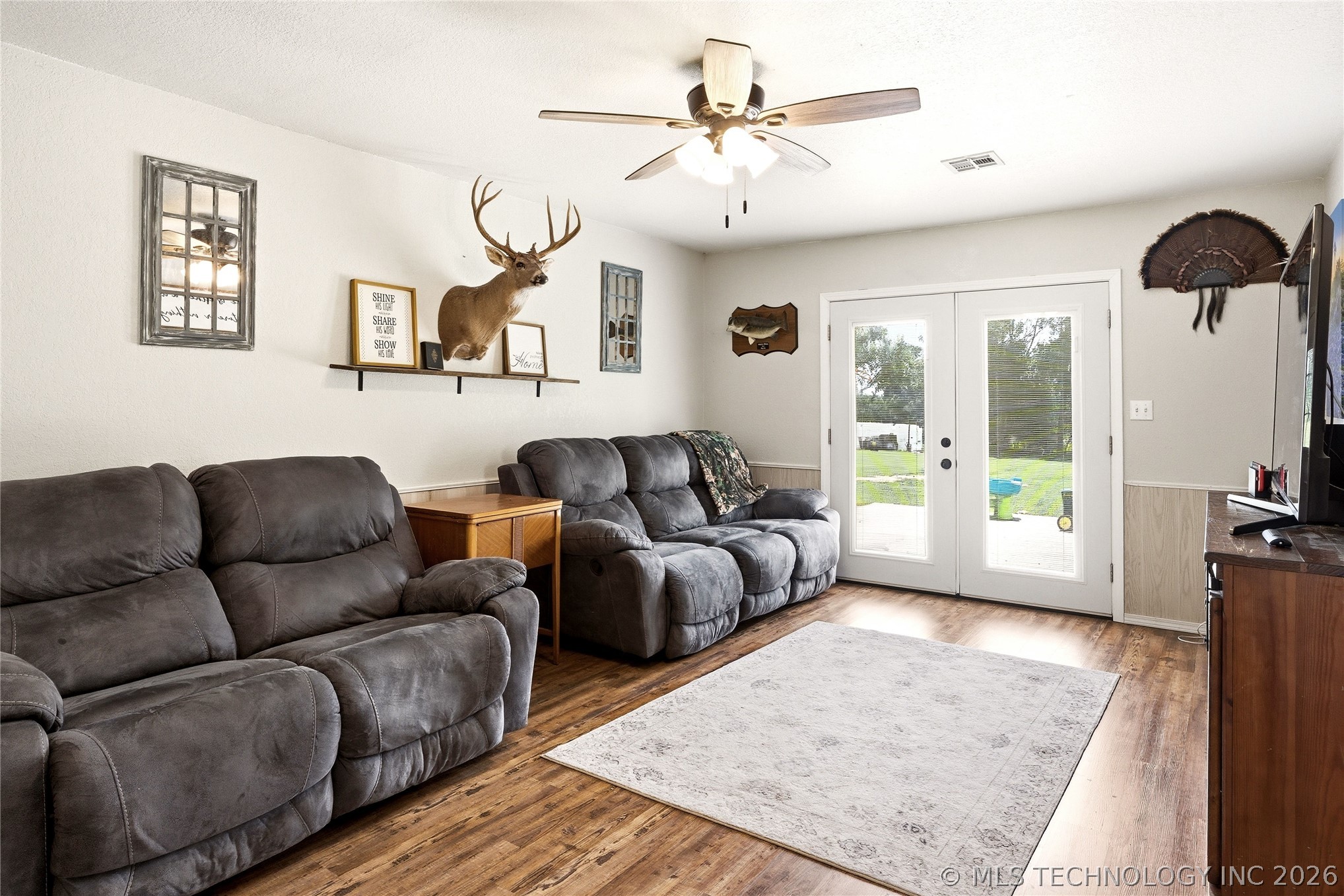 472916 E 705 Road Property Photo 10