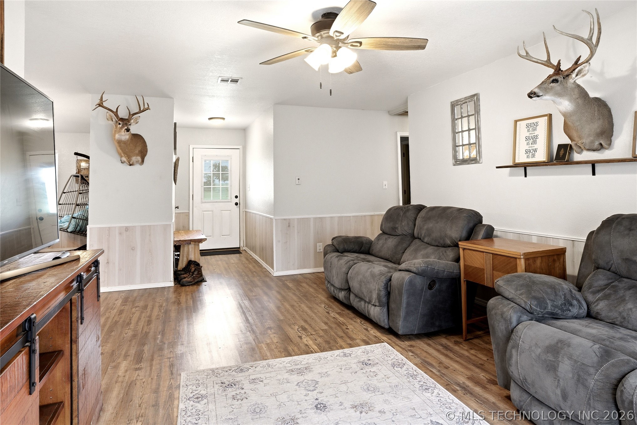 472916 E 705 Road Property Photo 12