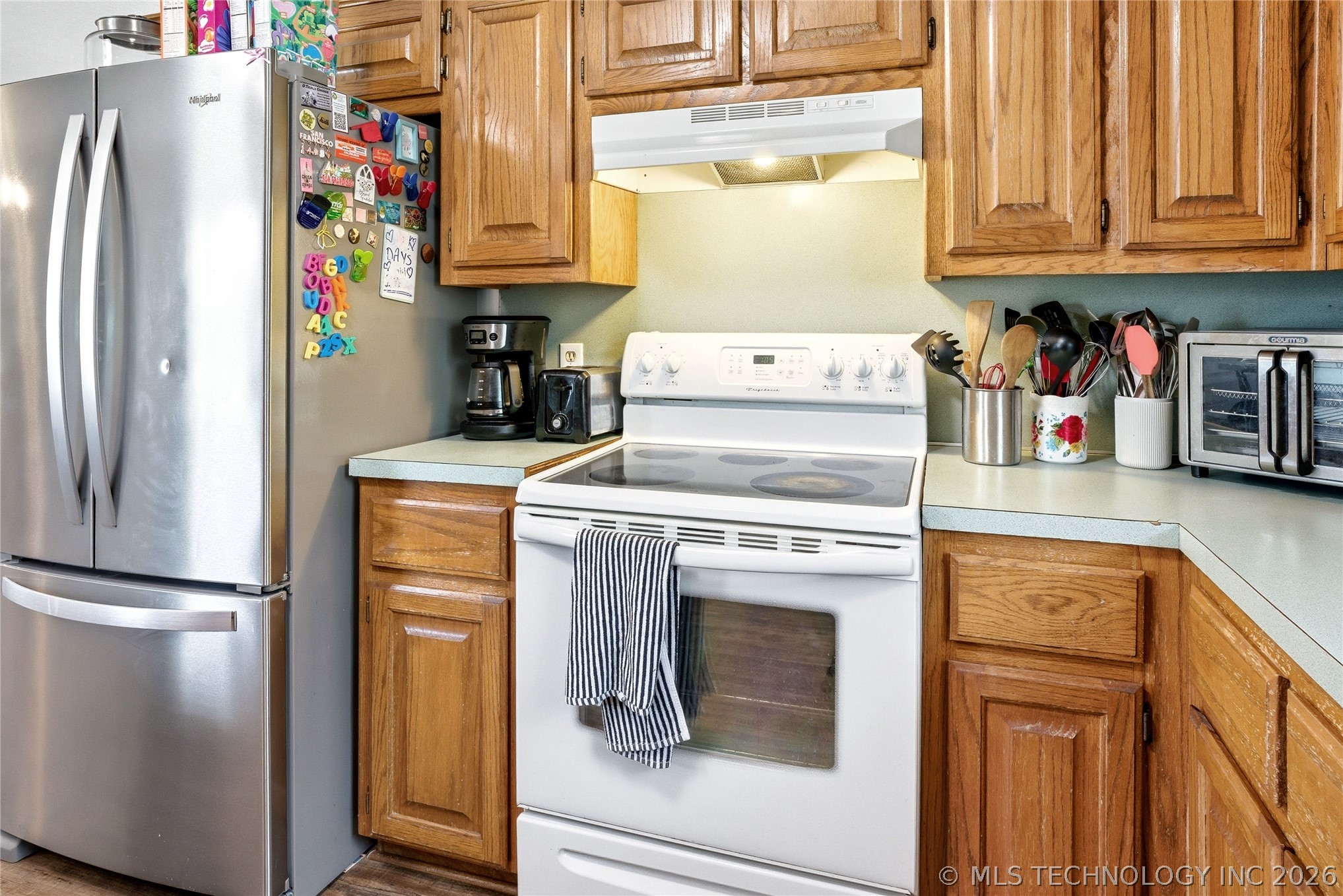 472916 E 705 Road Property Photo 16