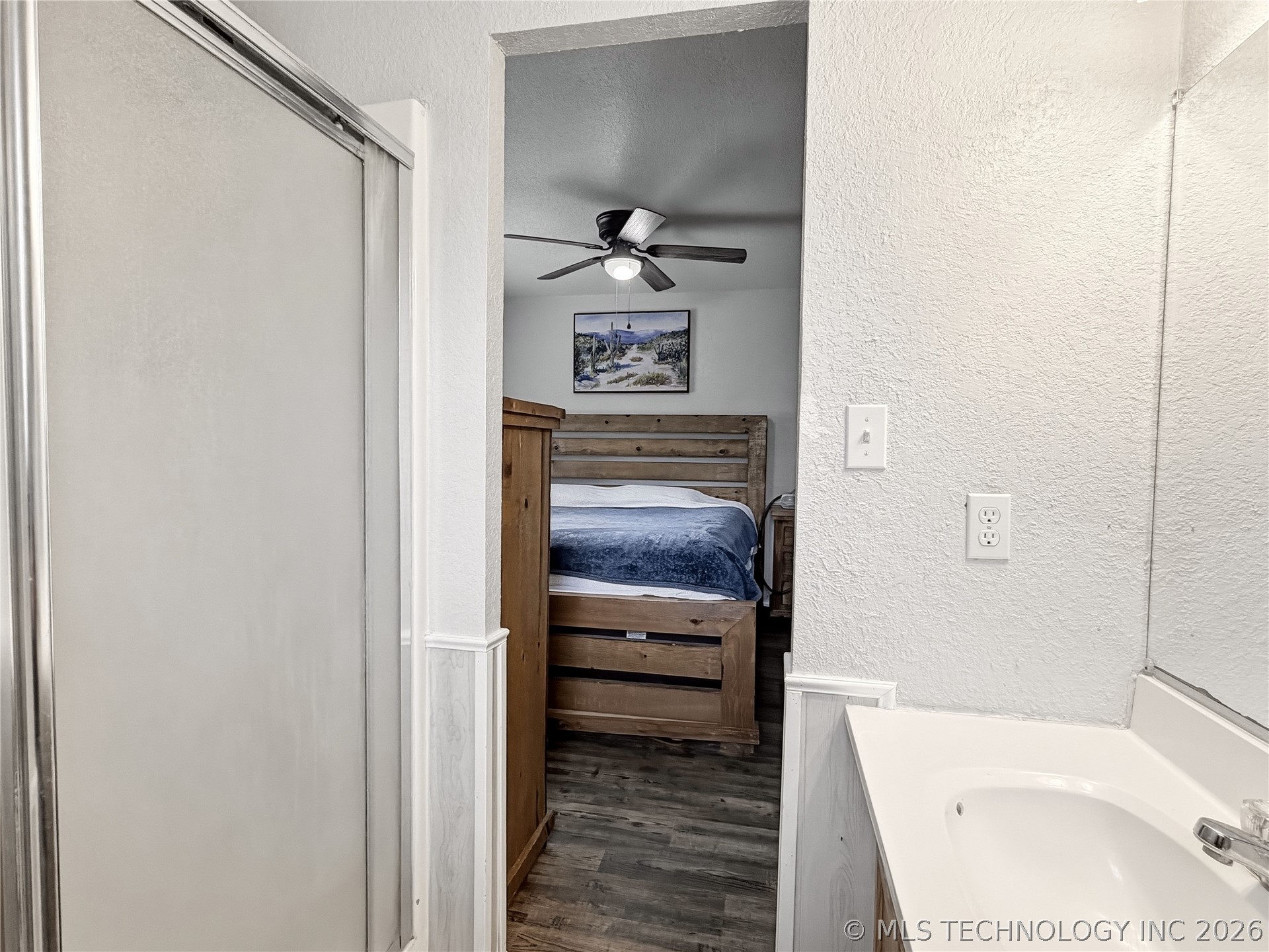 472916 E 705 Road Property Photo 28