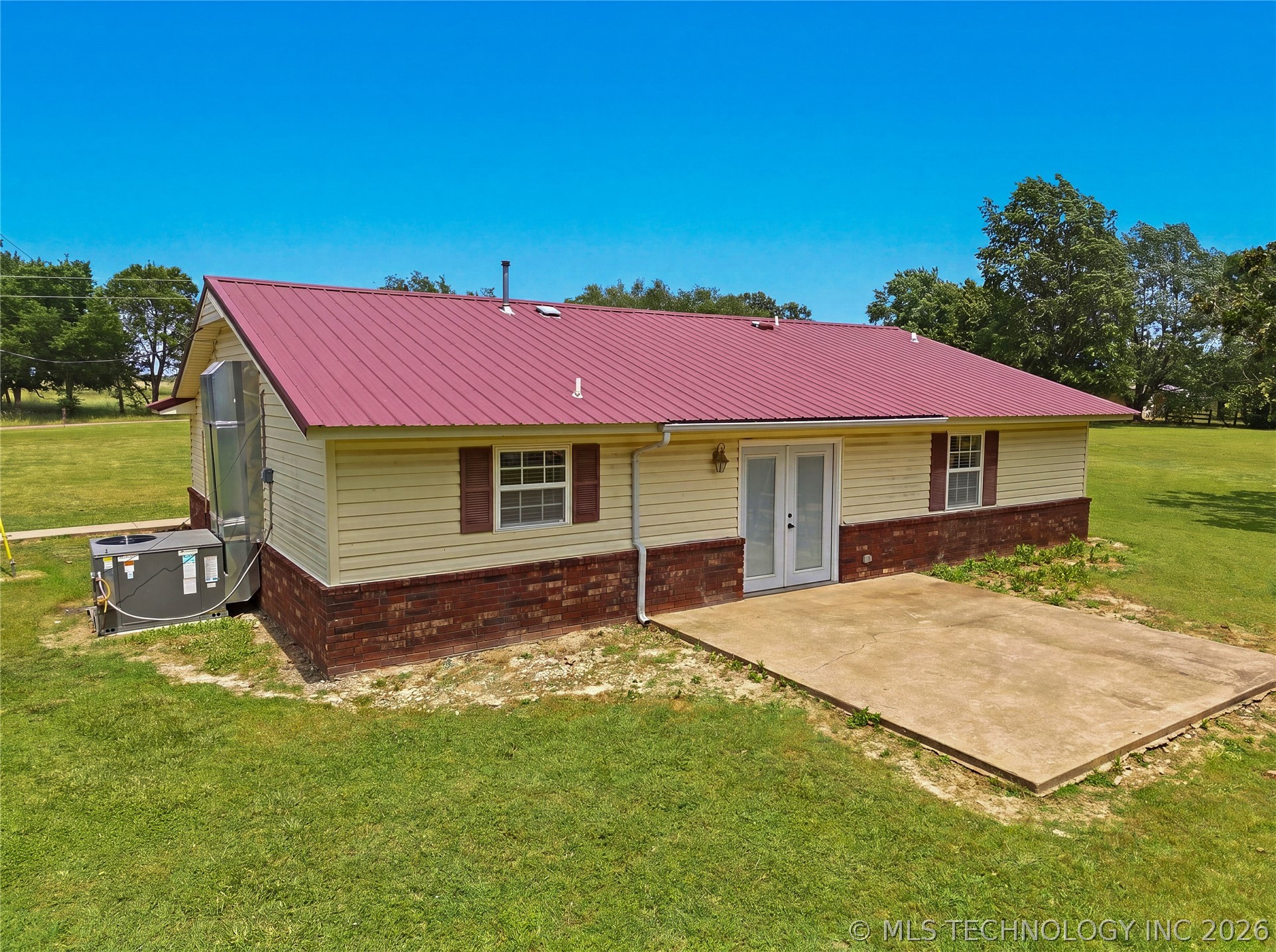 472916 E 705 Road Property Photo 38