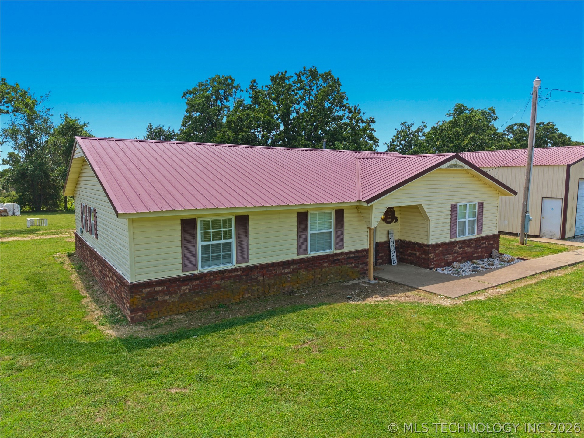 472916 E 705 Road Property Photo 40