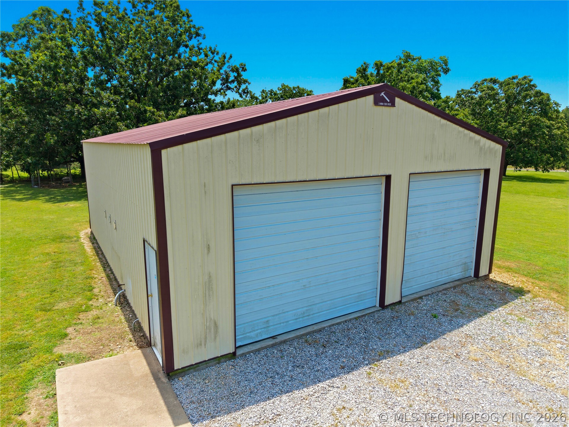 472916 E 705 Road Property Photo 42