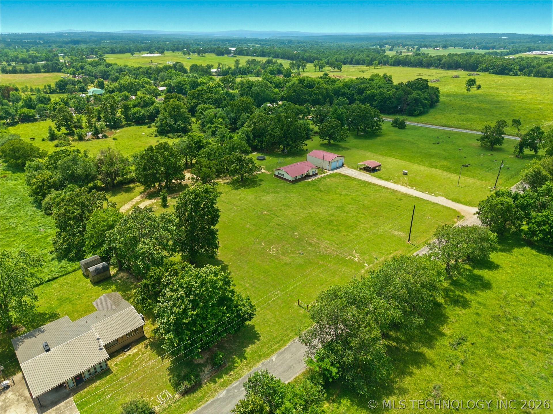 472916 E 705 Road Property Photo 48