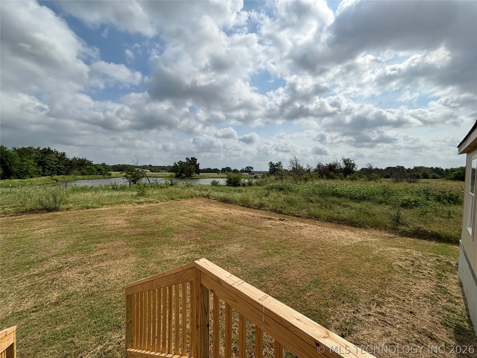 5387 Hendrix Property Photo 10