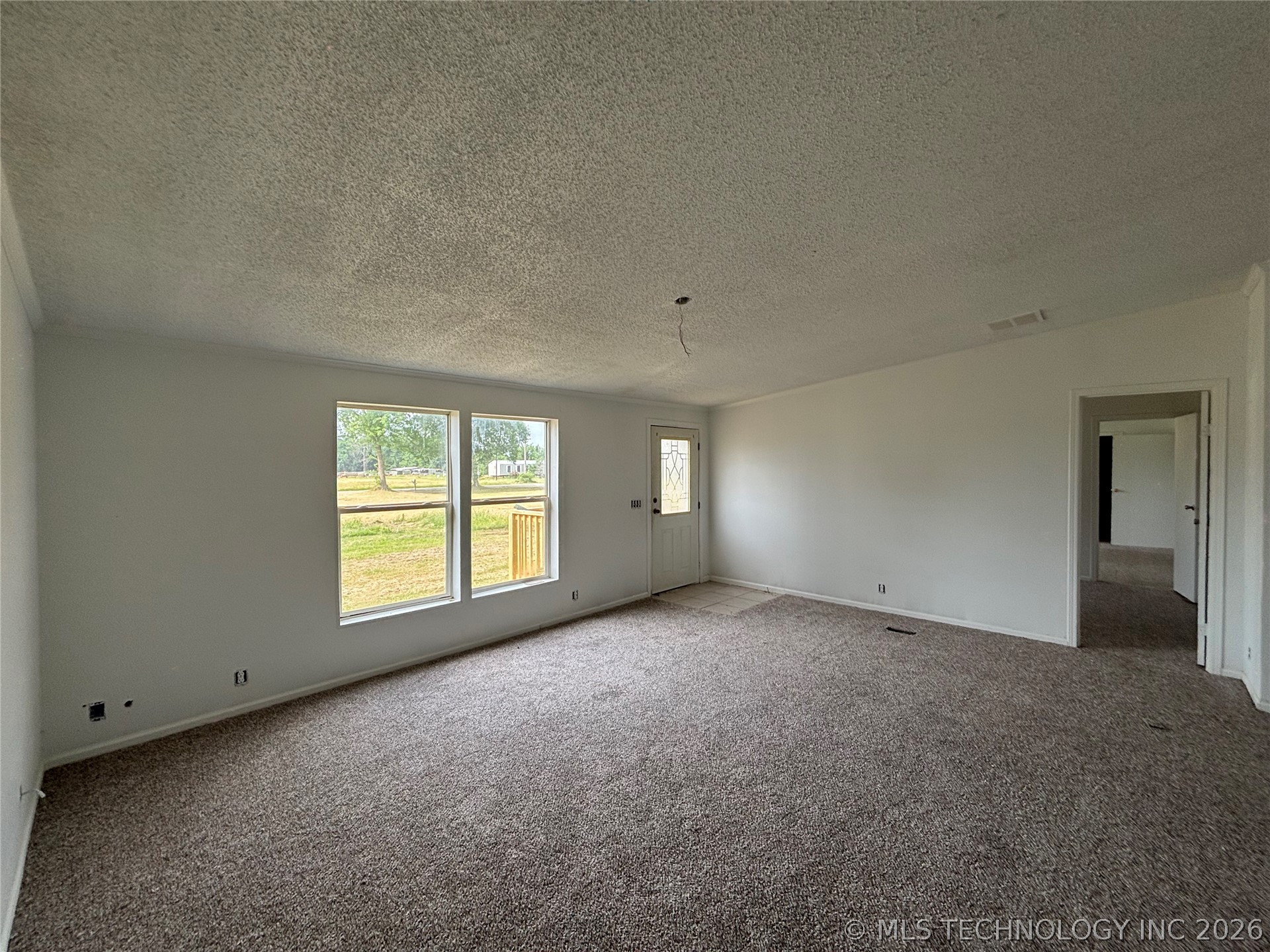 5387 Hendrix Property Photo 13