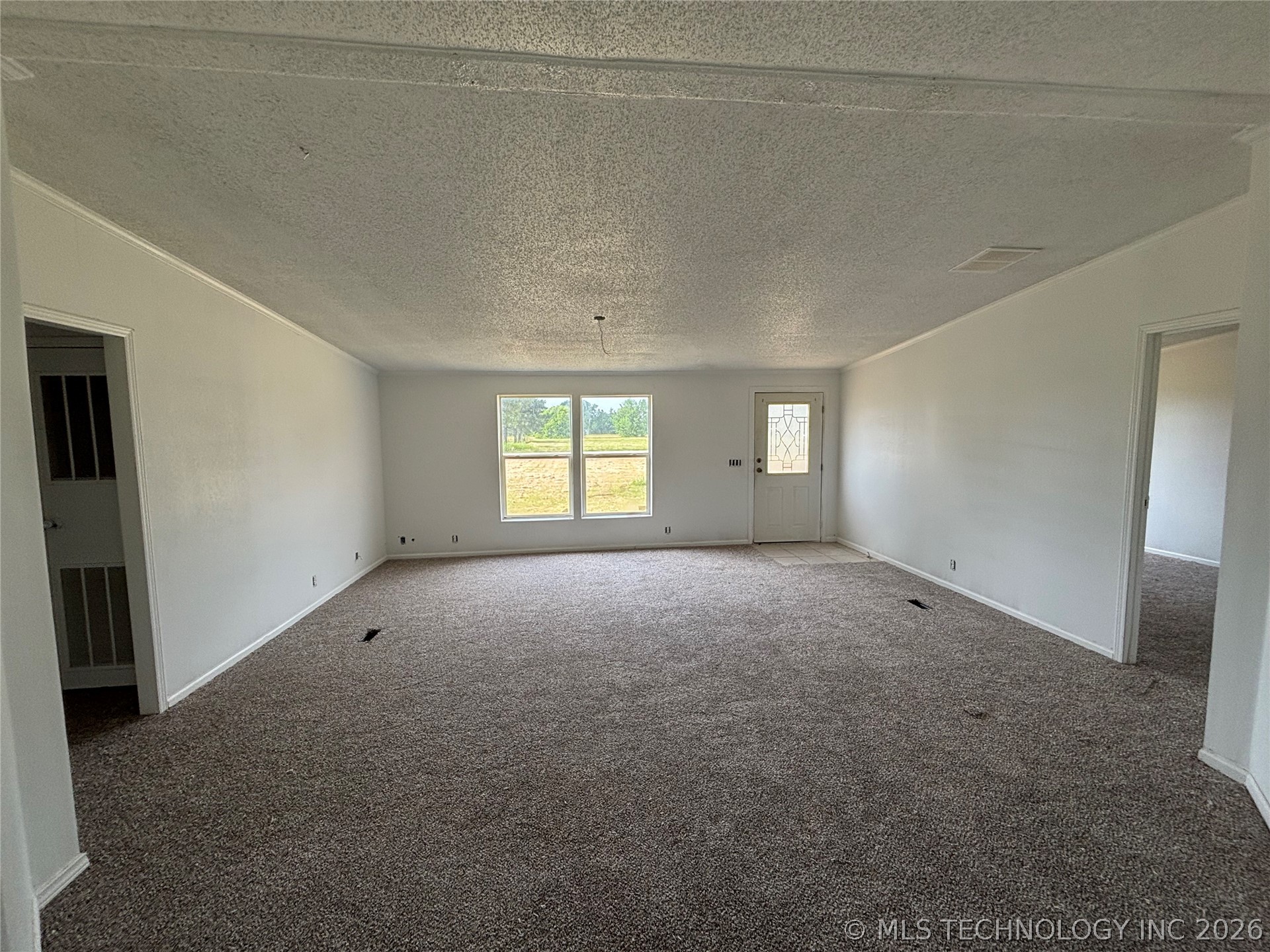 5387 Hendrix Property Photo 14