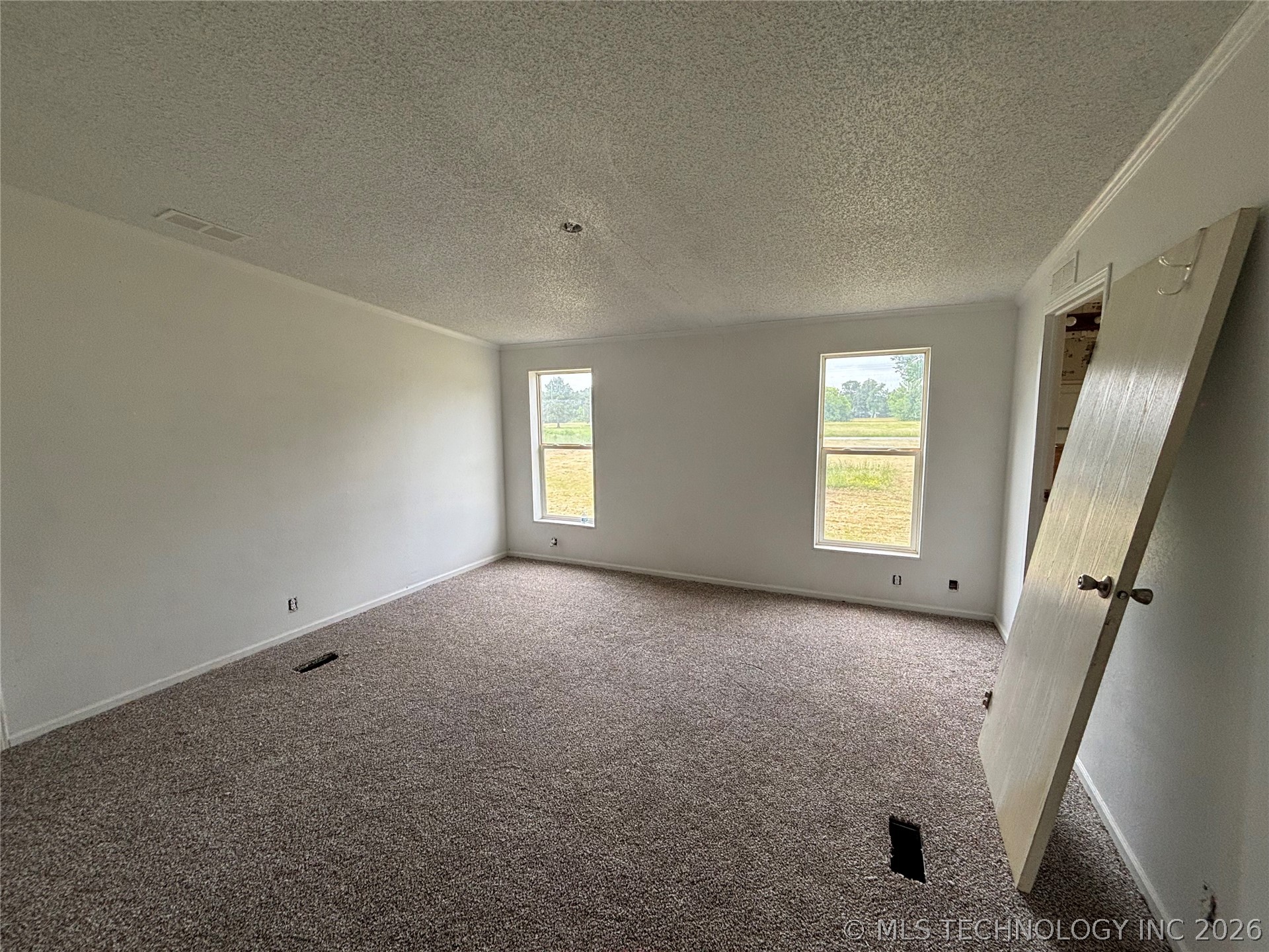 5387 Hendrix Property Photo 27