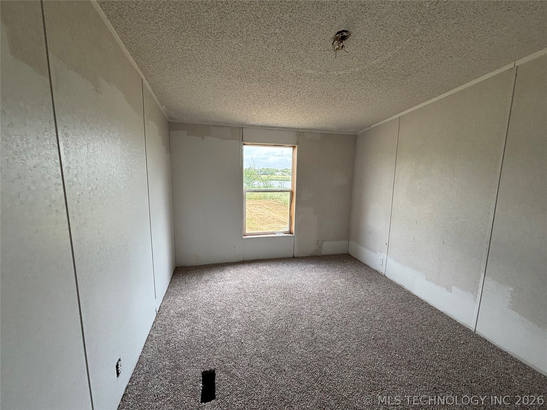5387 Hendrix Property Photo 34