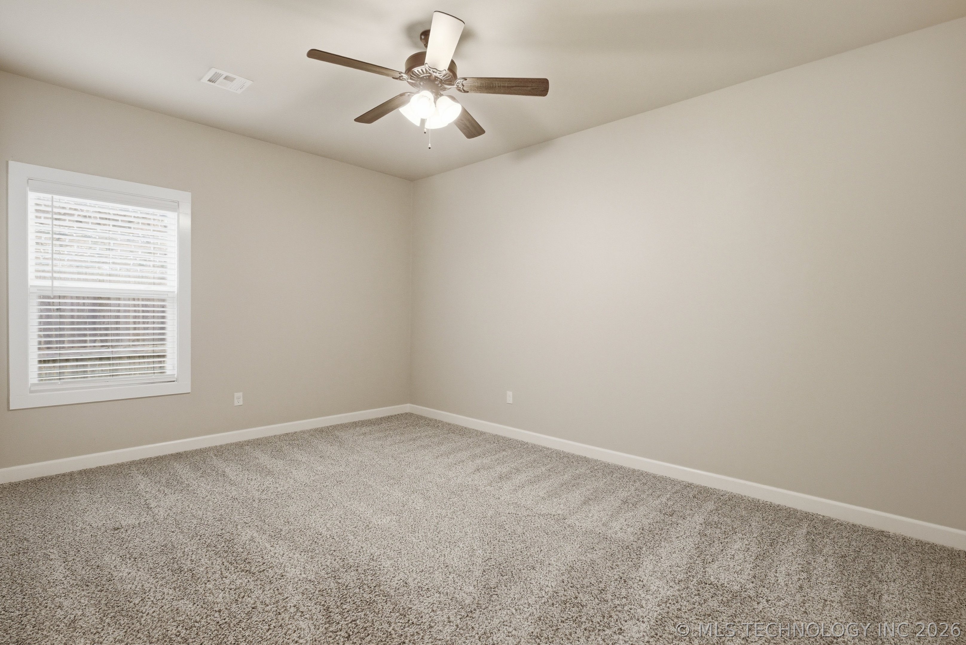 814 E Delmar Place Property Photo 36