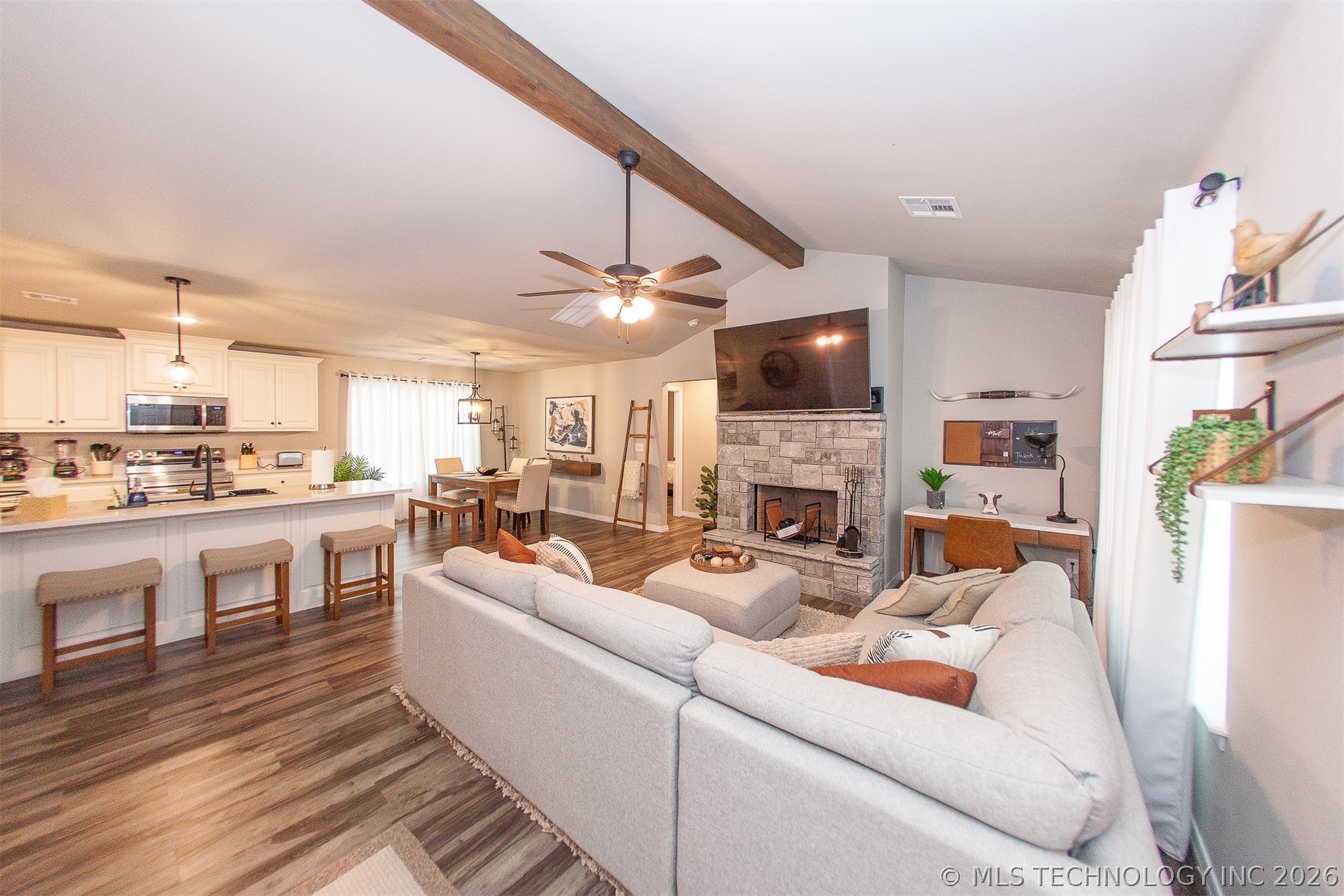 31260 S 4250 Road Property Photo 2