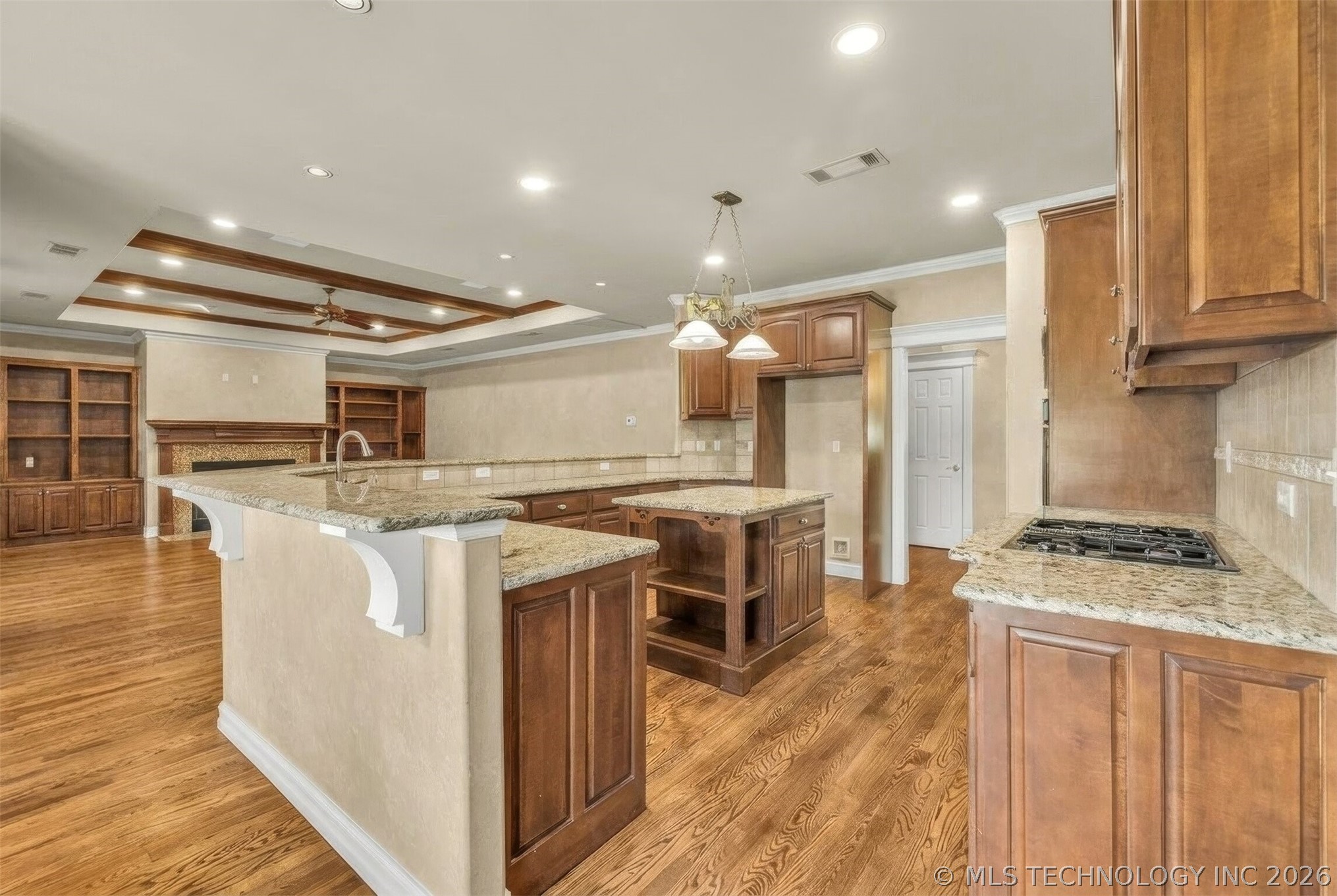 7709 S 4th Street Property Photo 8