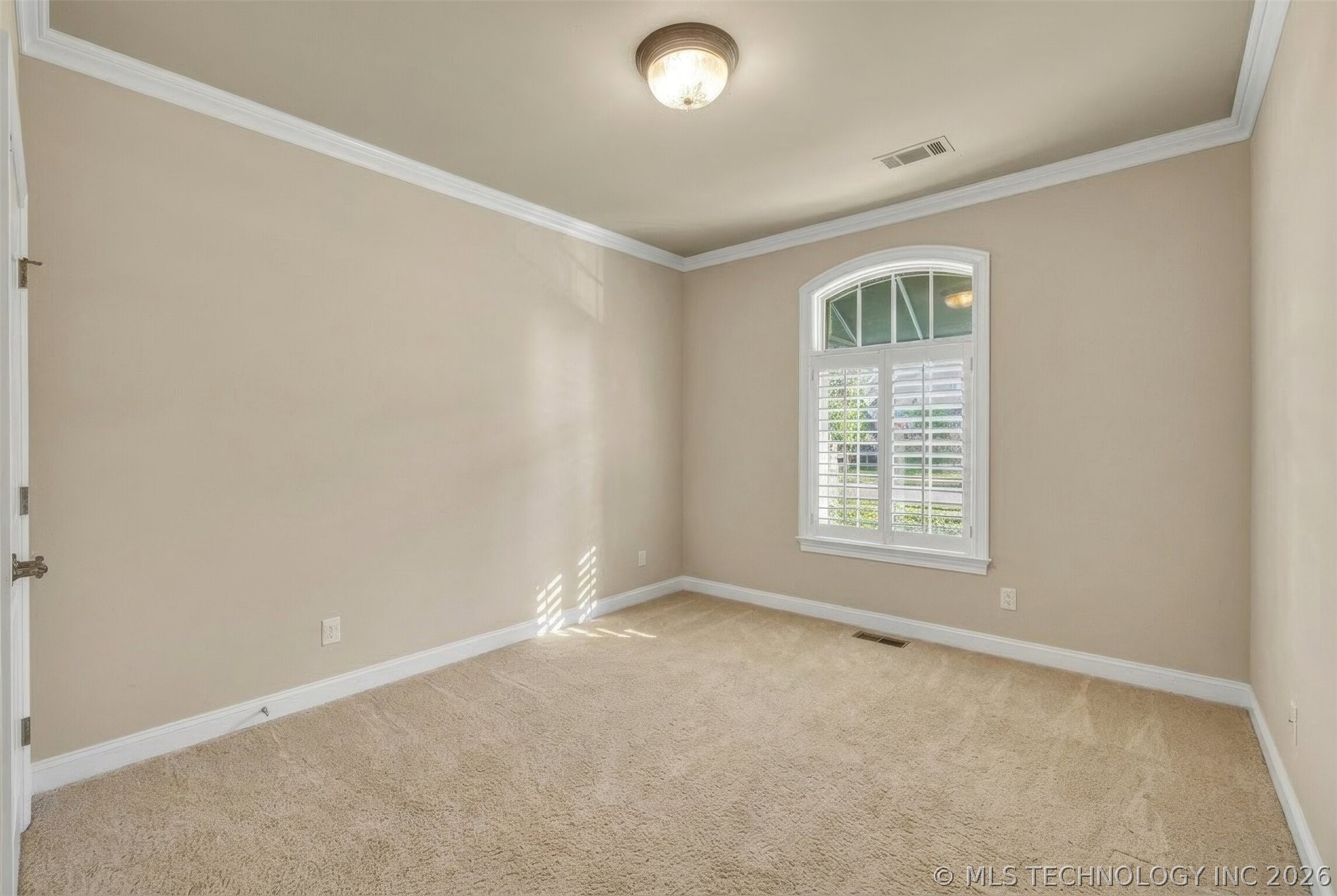 7709 S 4th Street Property Photo 14