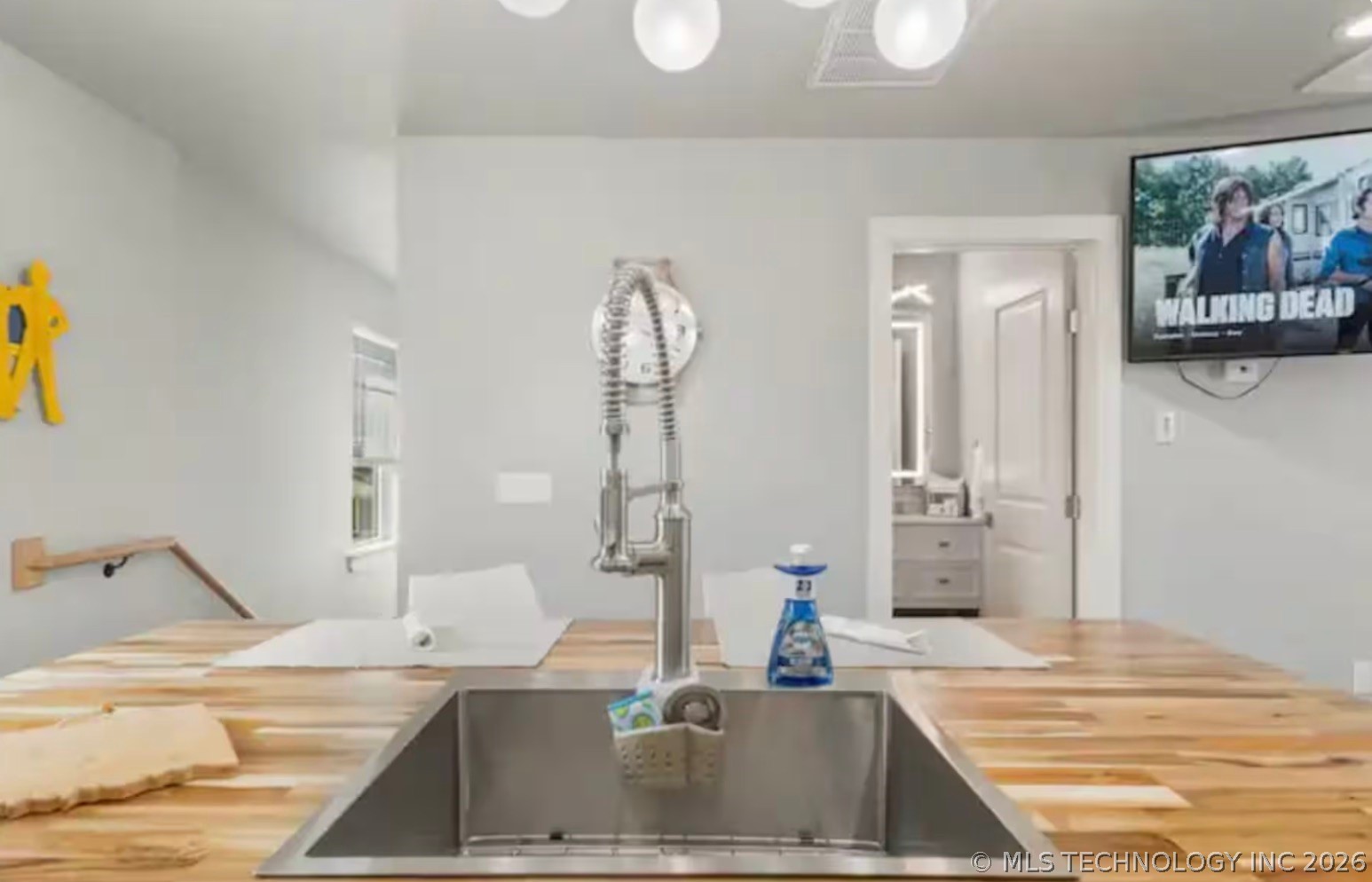 1636 N Madison Avenue Property Photo 13