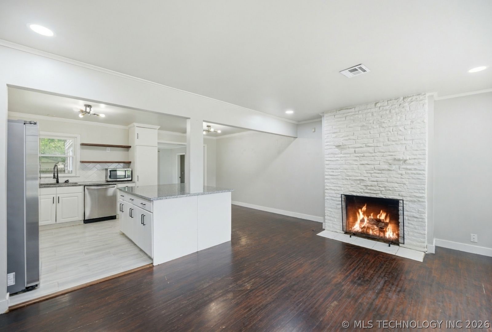 4912 S Madison Avenue Property Photo 4
