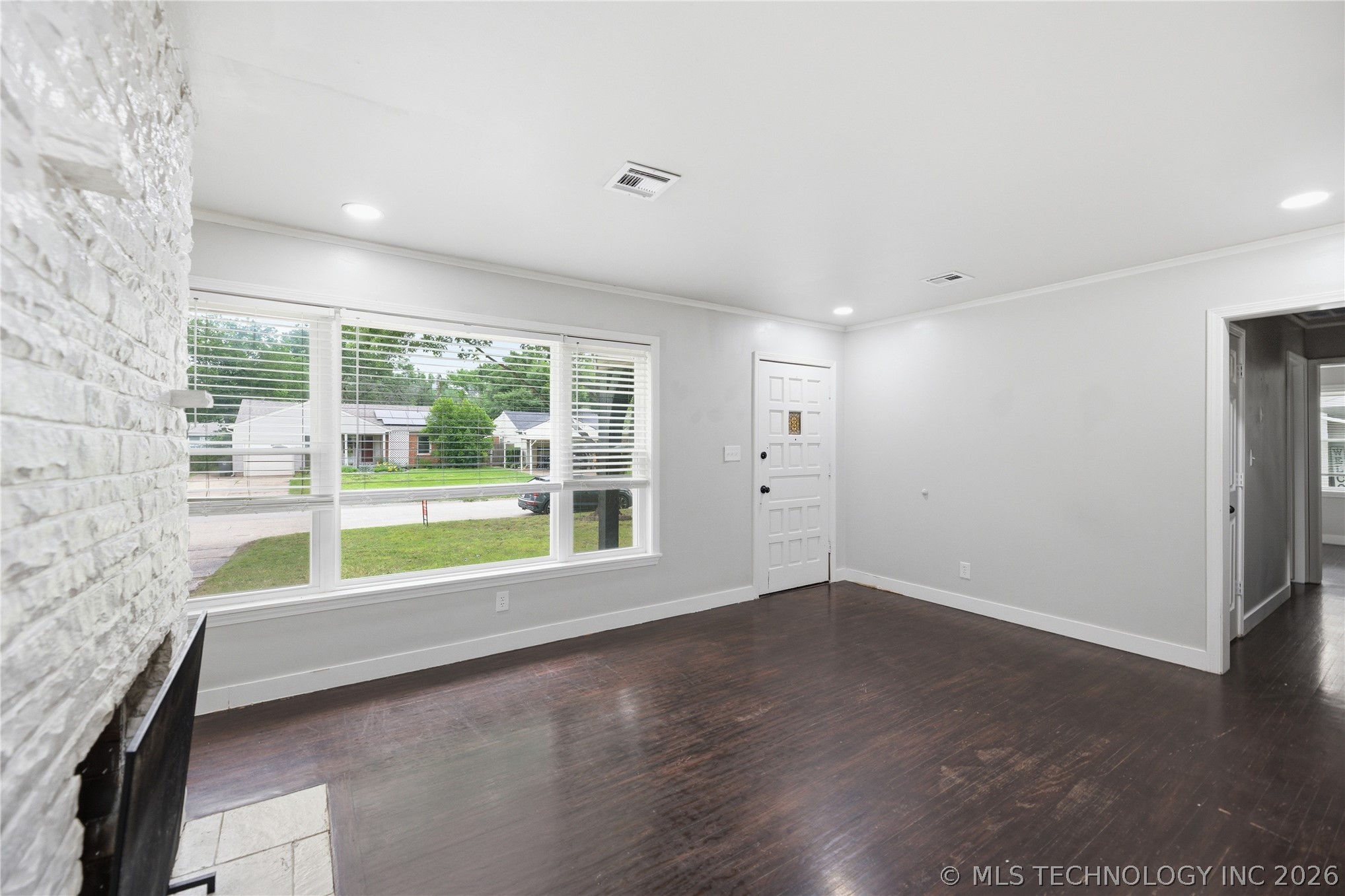 4912 S Madison Avenue Property Photo 6