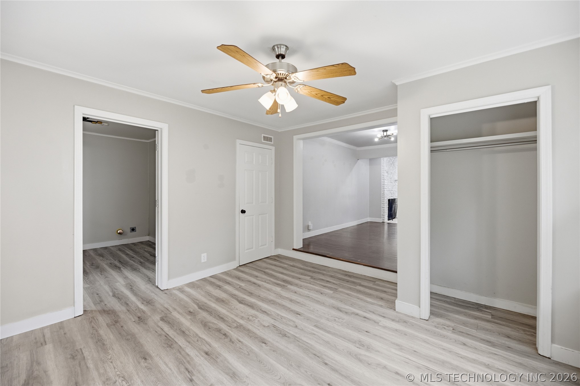 4912 S Madison Avenue Property Photo 14