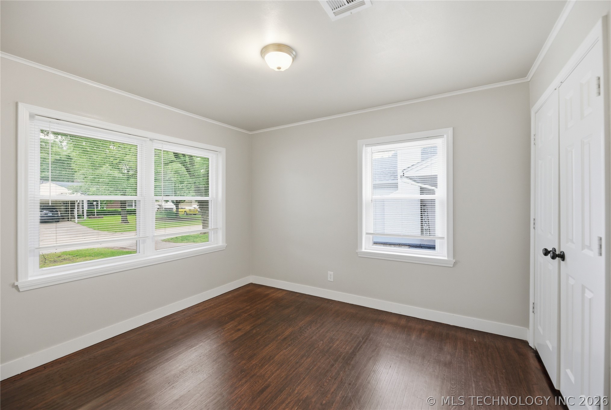 4912 S Madison Avenue Property Photo 22