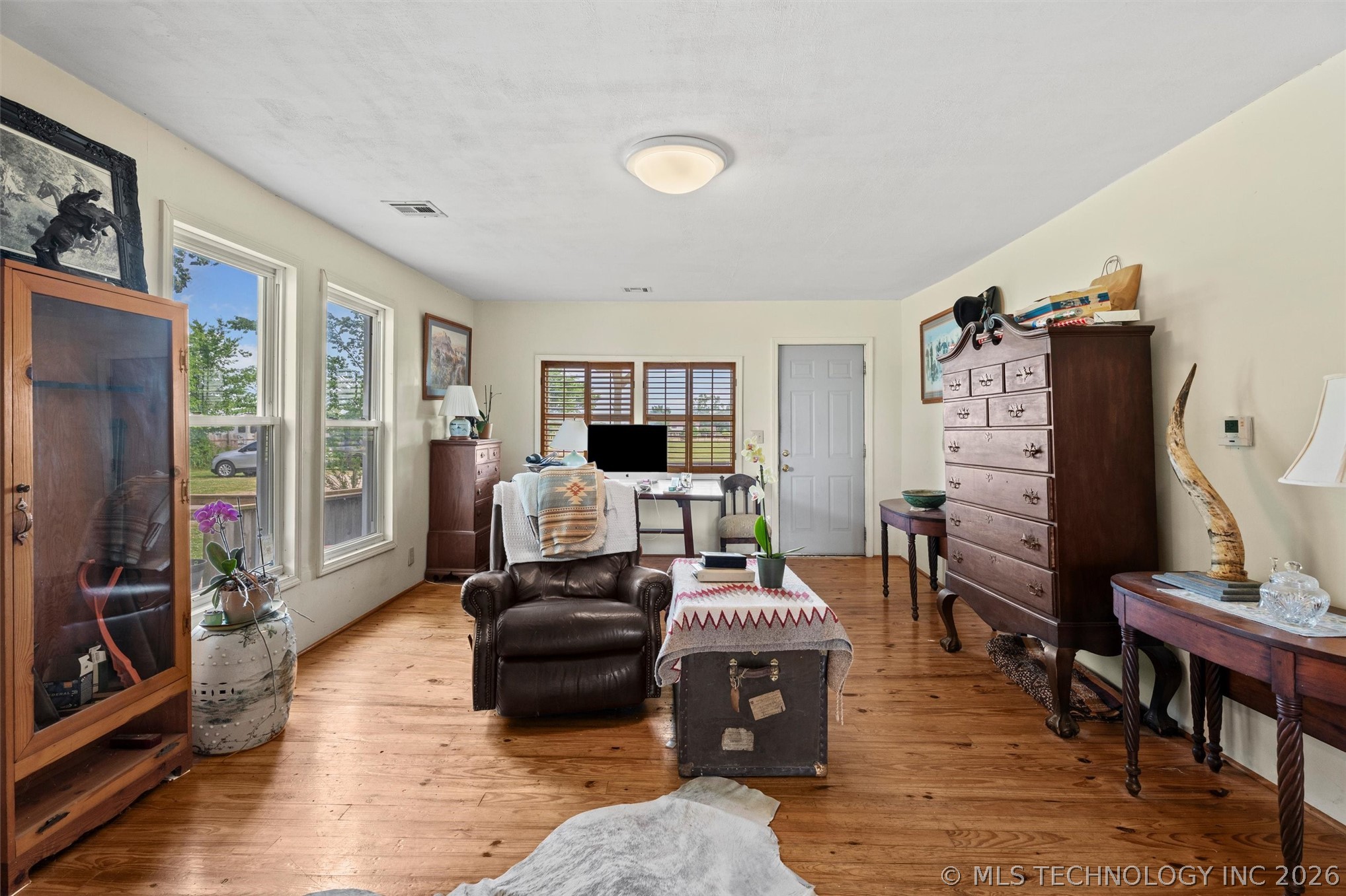 402400 Hwy 60 Property Photo 6