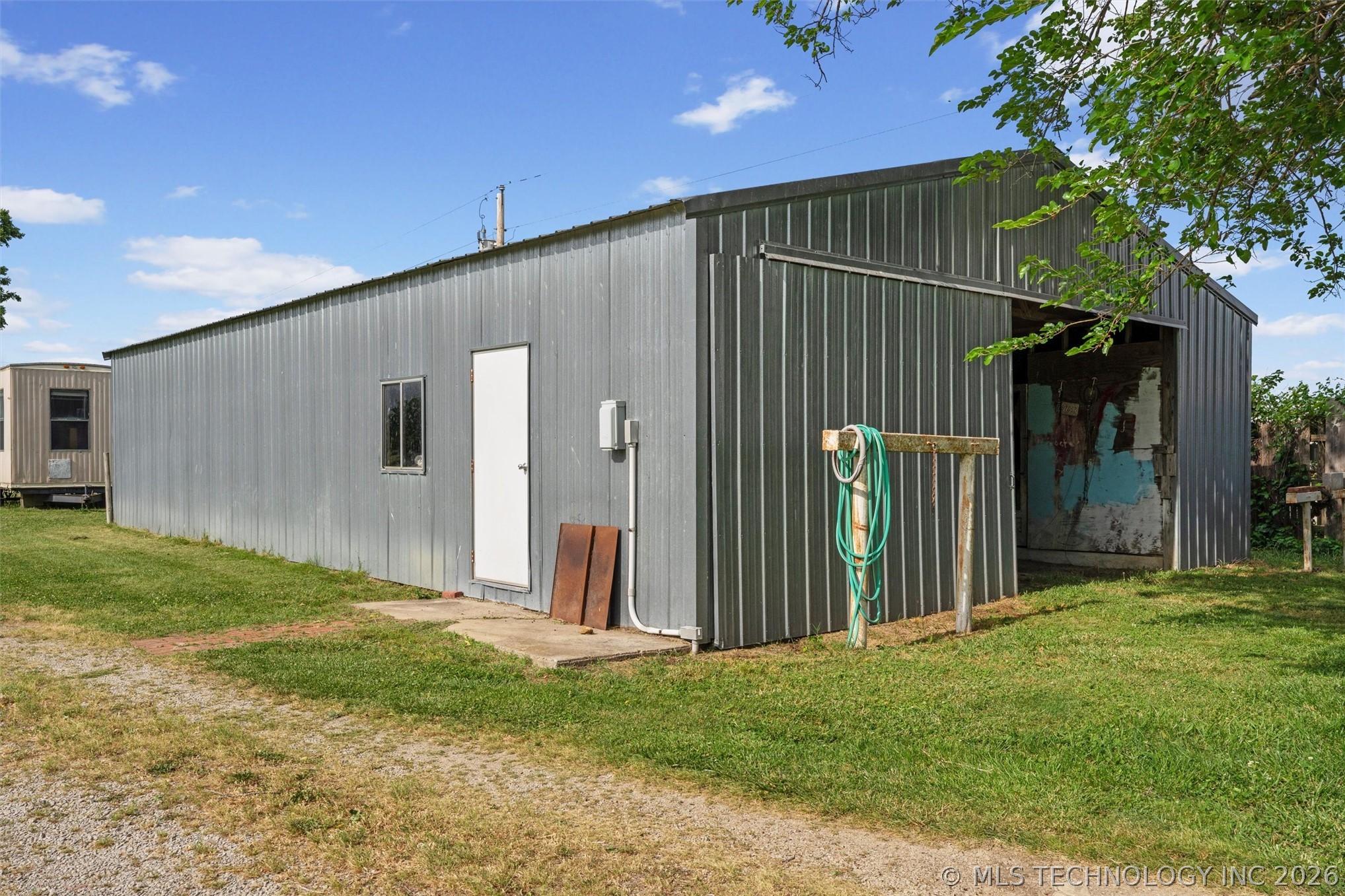 402400 Hwy 60 Property Photo 23