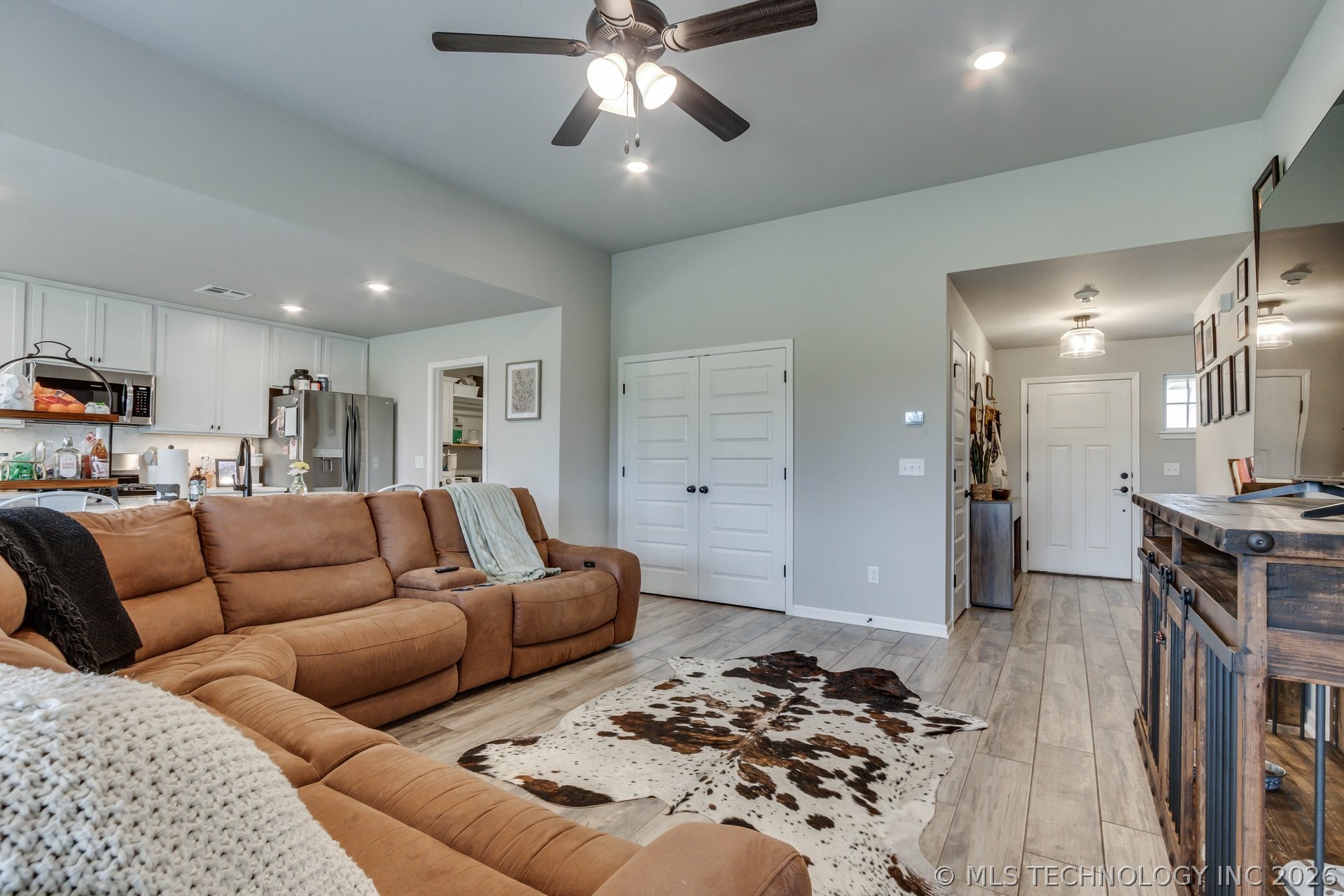 3321 Oak Ridge Property Photo 6