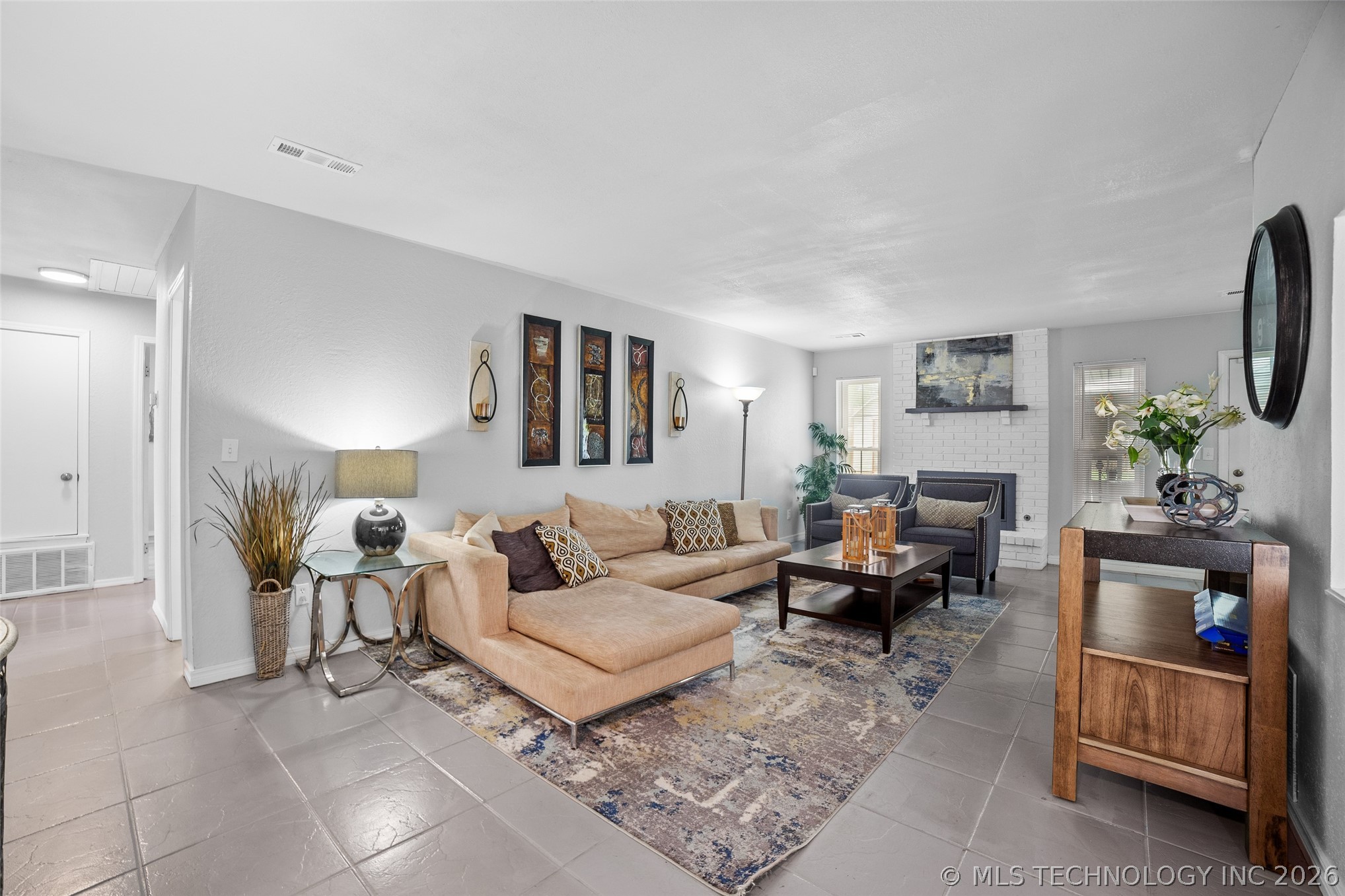 1816 S Nogales Avenue Property Photo 6