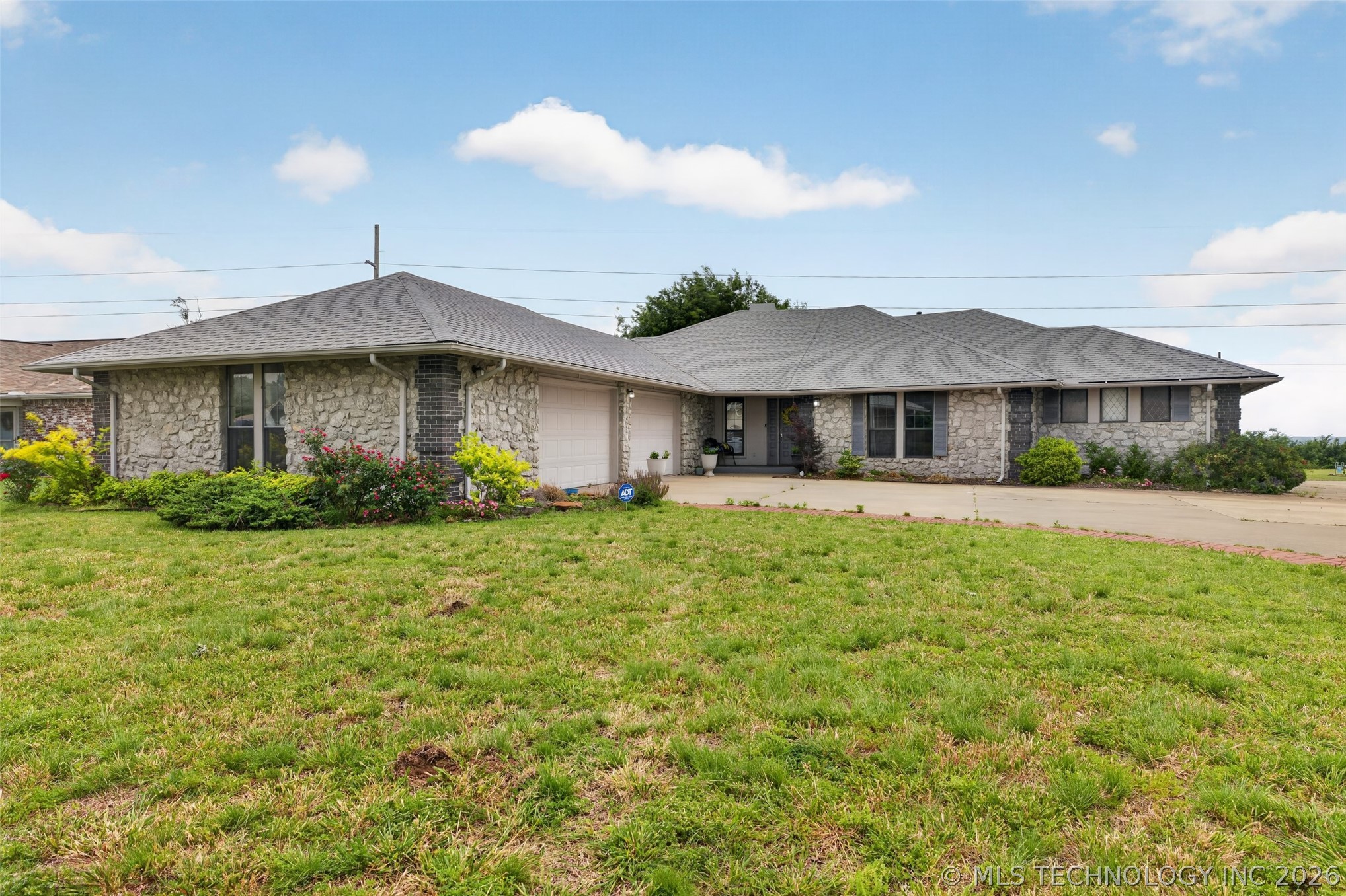 18820 Ridge Road Property Photo 1